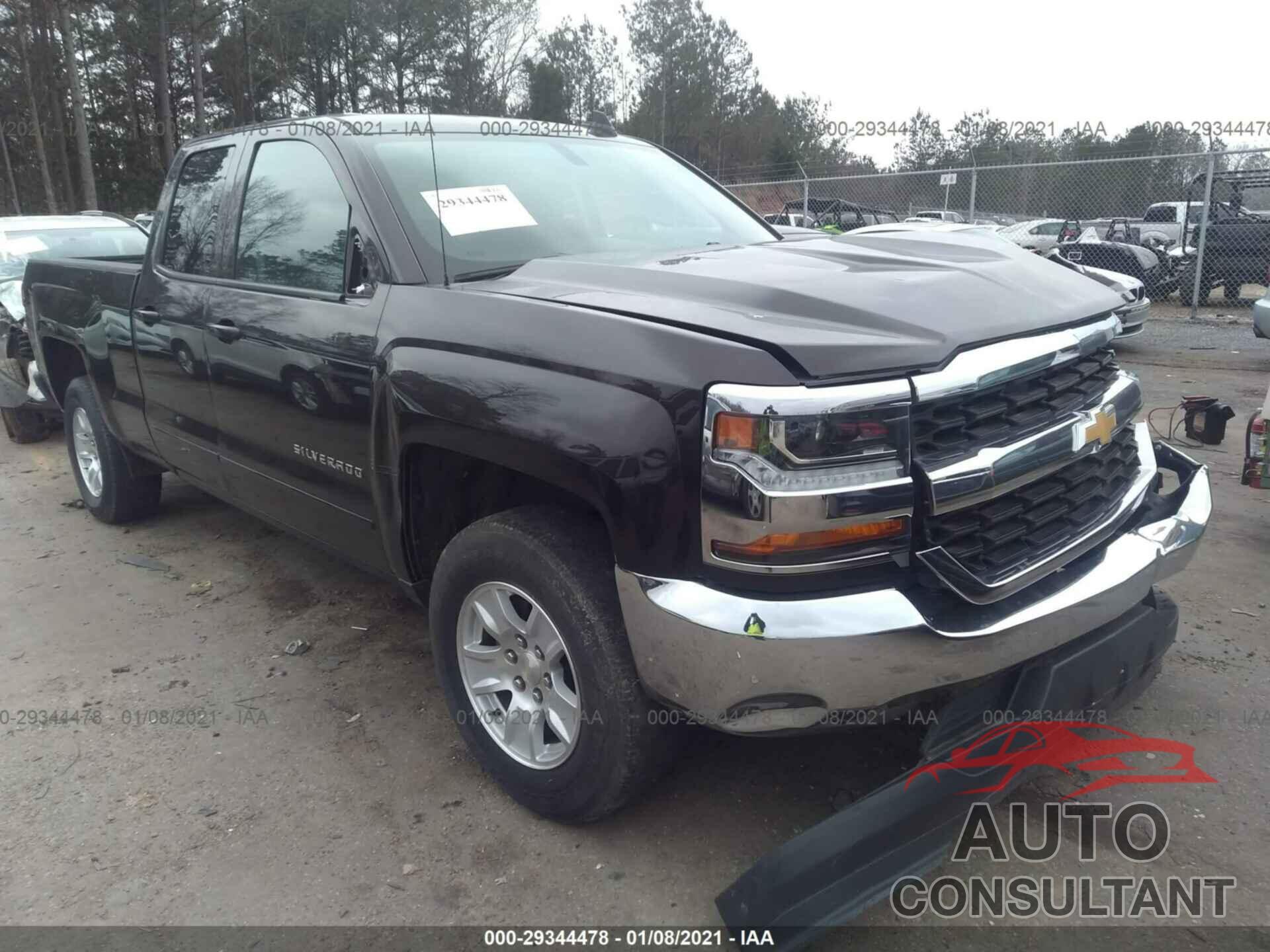 CHEVROLET SILVERADO 1500 2018 - 1GCRCREH7JZ179314
