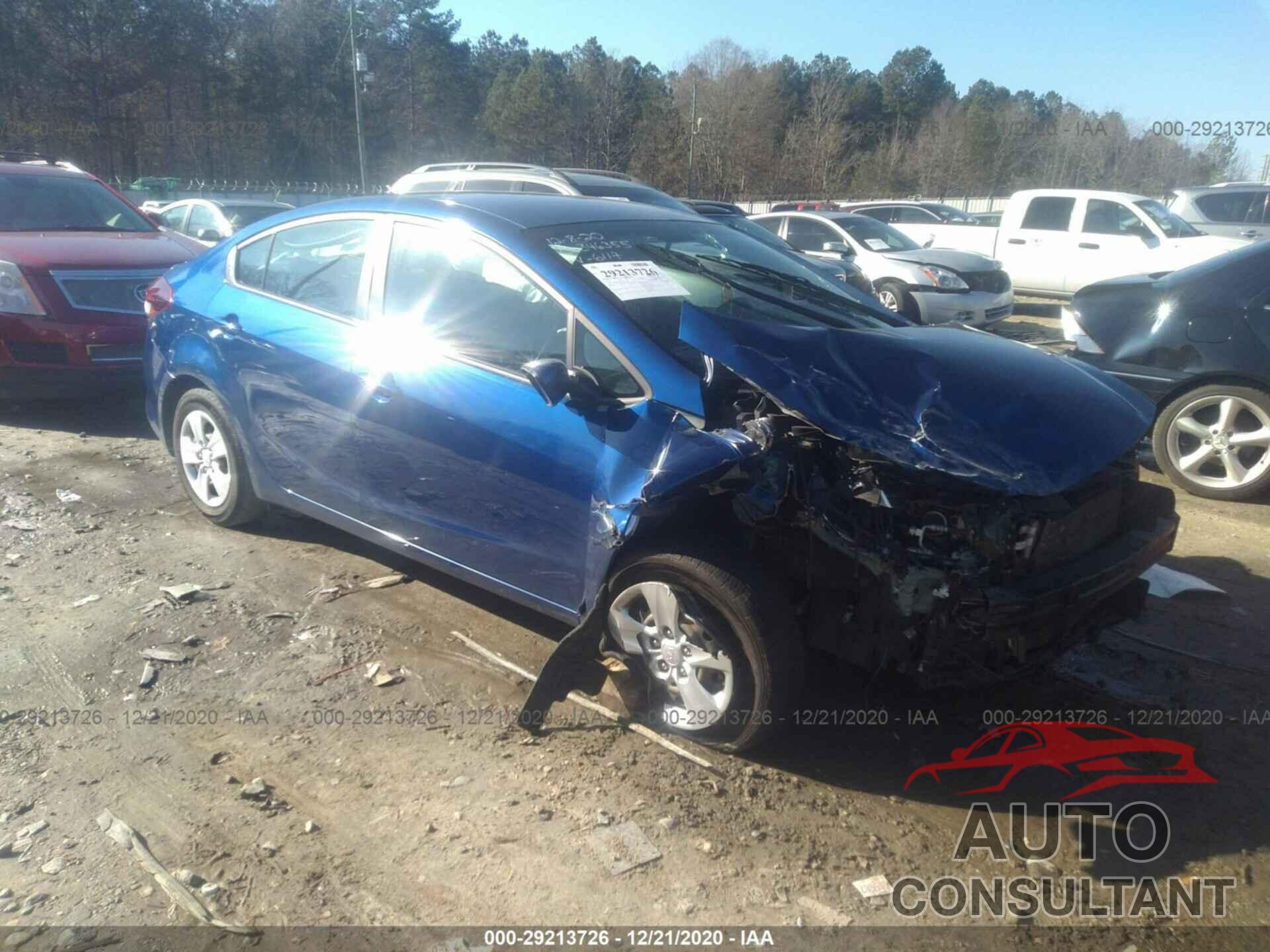 KIA FORTE 2018 - 3KPFK4A74JE166117