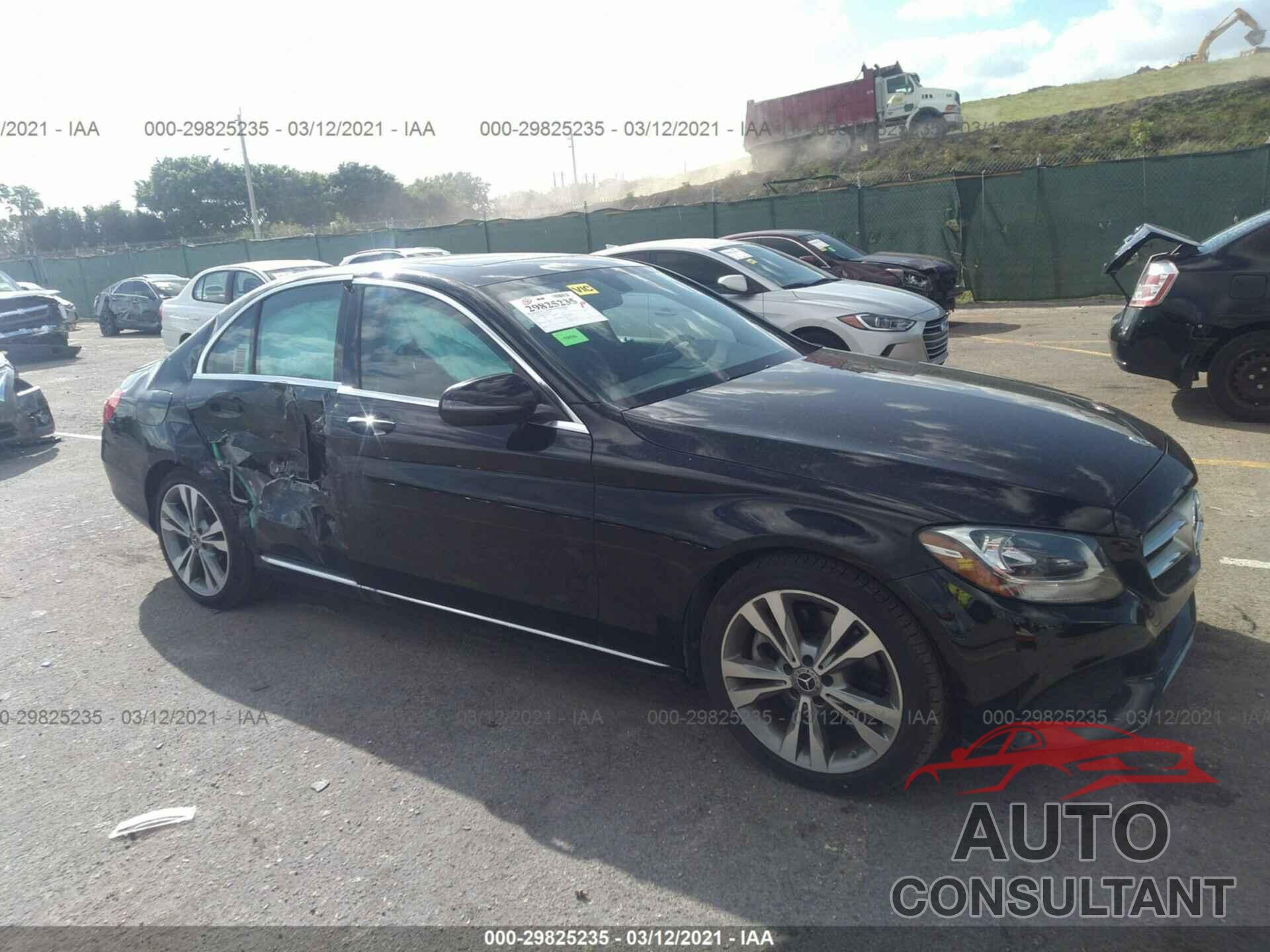 MERCEDES-BENZ C-CLASS 2018 - 55SWF4JB0JU280925