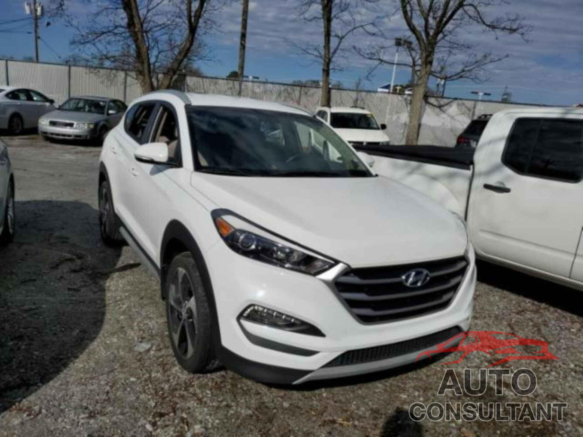 HYUNDAI TUCSON 2017 - KM8J33A26HU507000