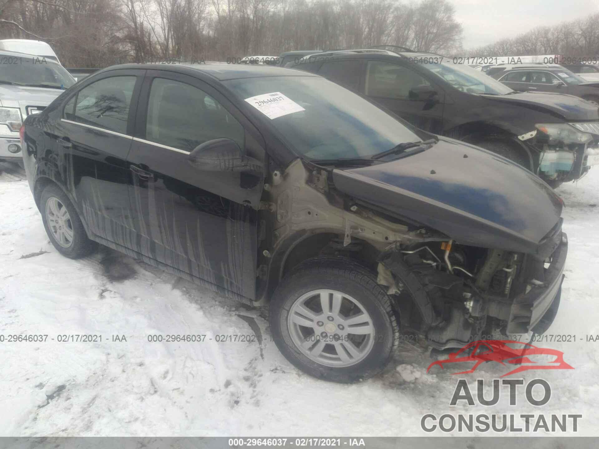 CHEVROLET SONIC 2016 - 1G1JC5SH3G4184356
