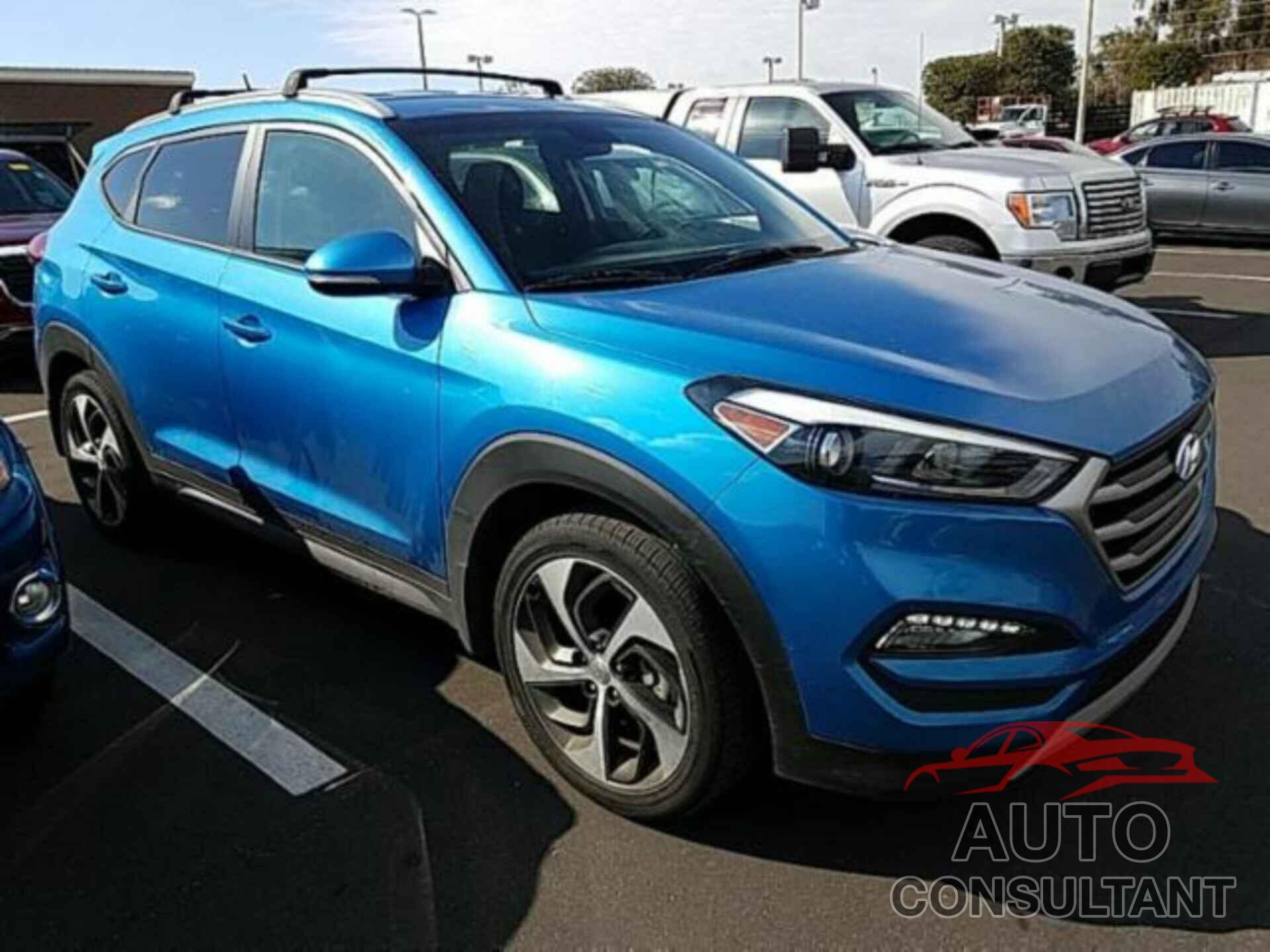 HYUNDAI TUCSON 2017 - KM8J33A23HU368069