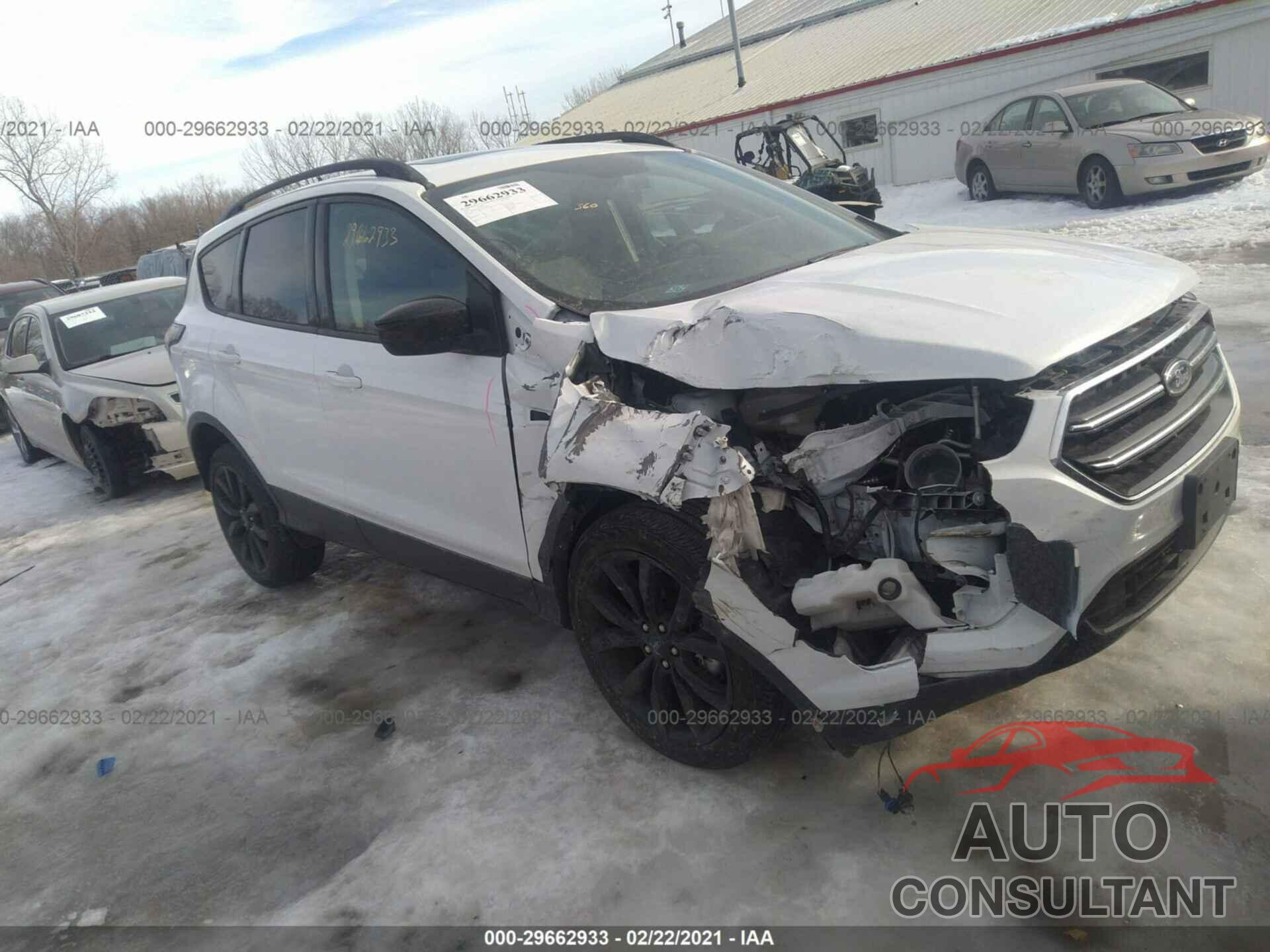 FORD ESCAPE 2018 - 1FMCU9GD5JUB99972