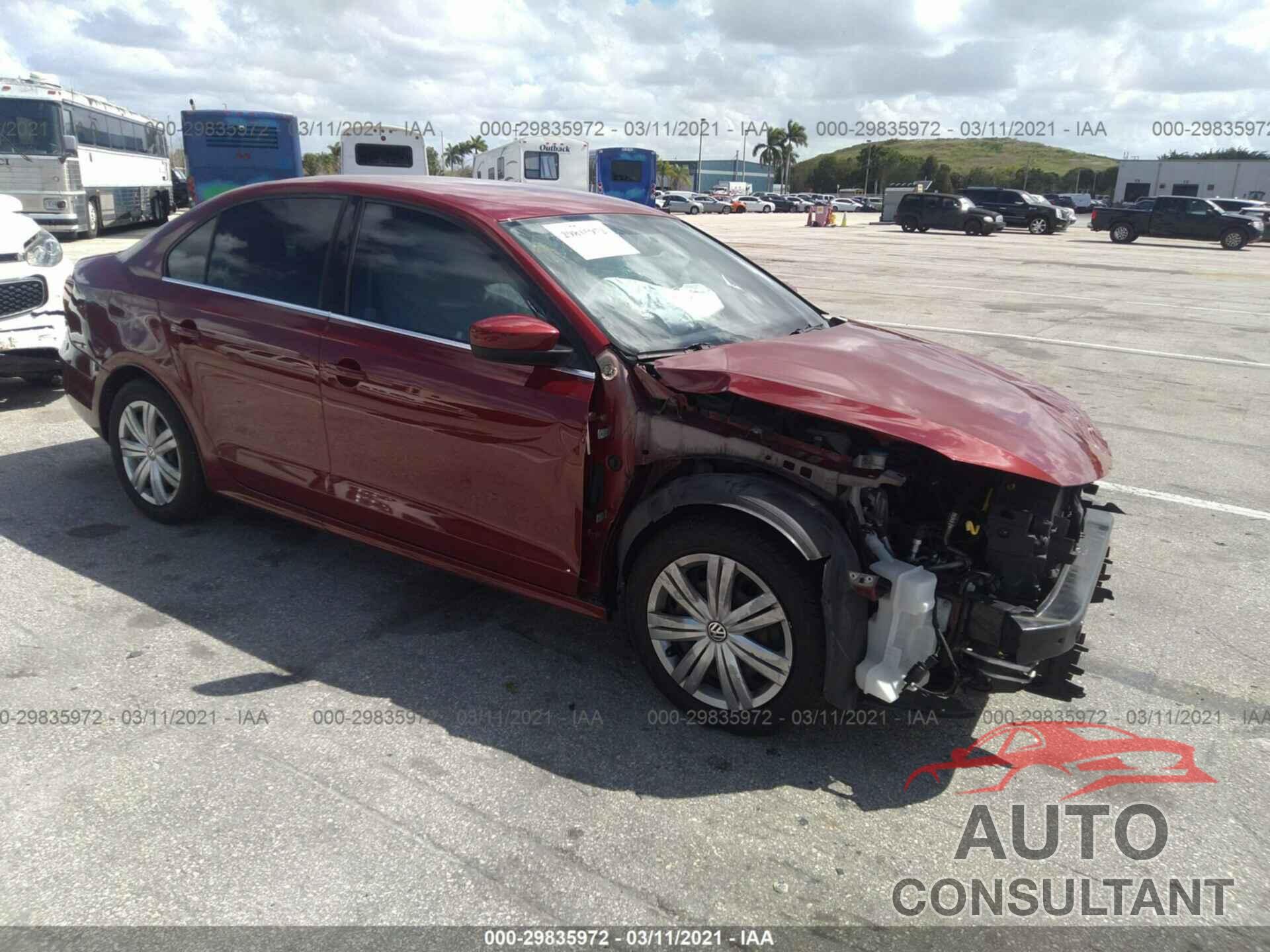 VOLKSWAGEN JETTA 2017 - 3VW2B7AJXHM248457