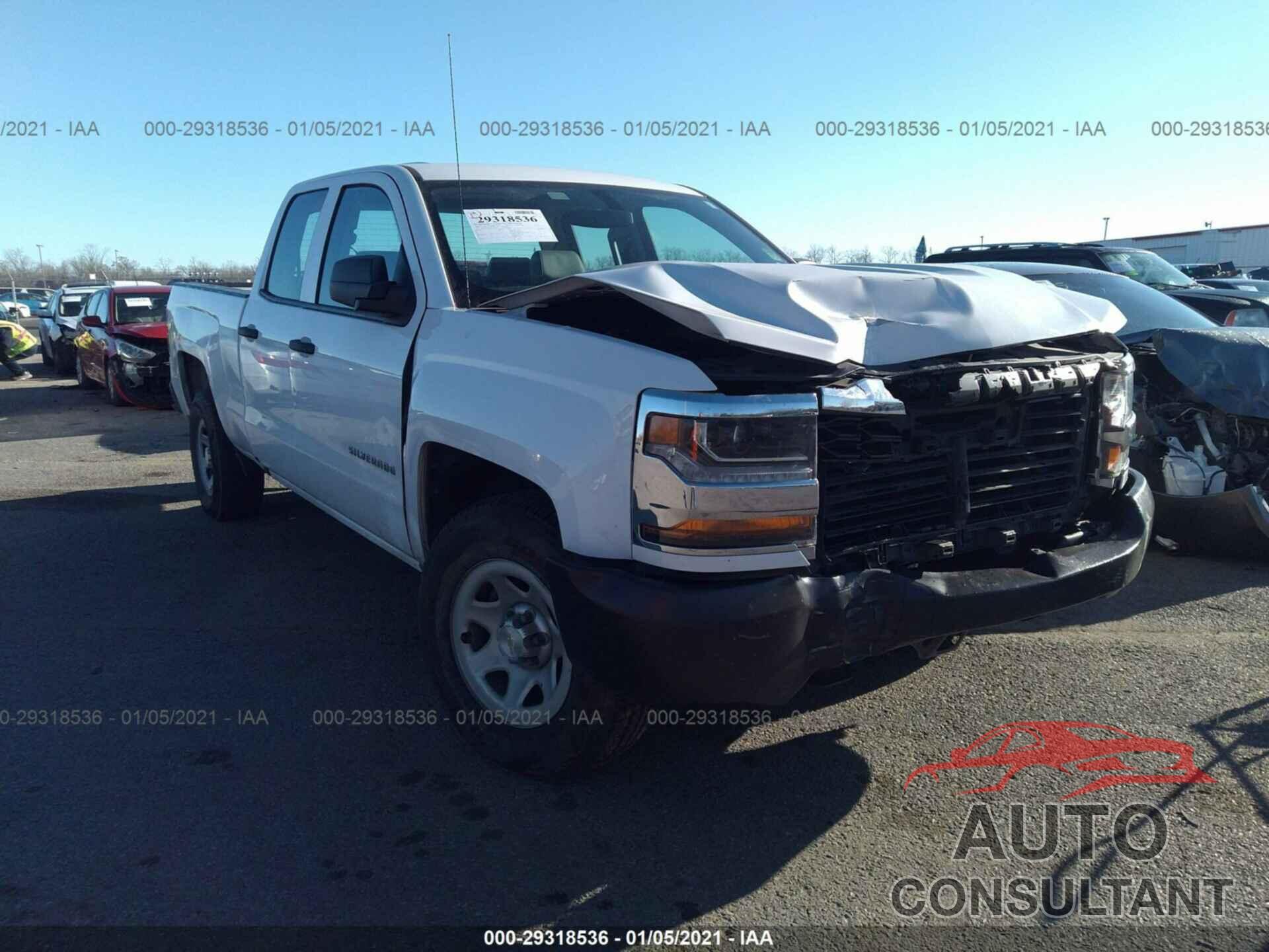 CHEVROLET SILVERADO 1500 2018 - 1GCRCNEC4JZ149510
