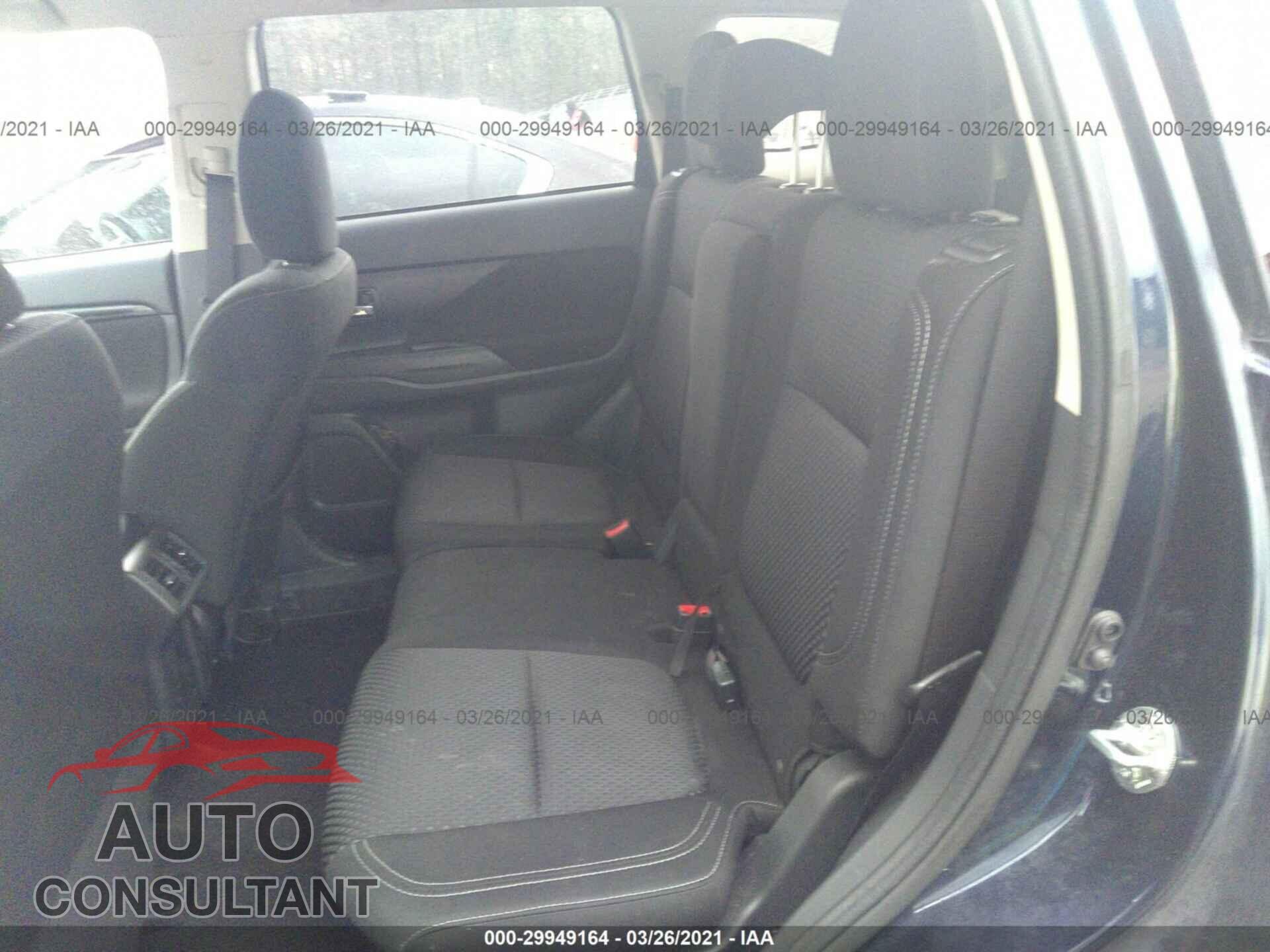MITSUBISHI OUTLANDER 2019 - JA4AD2A32KJ000182