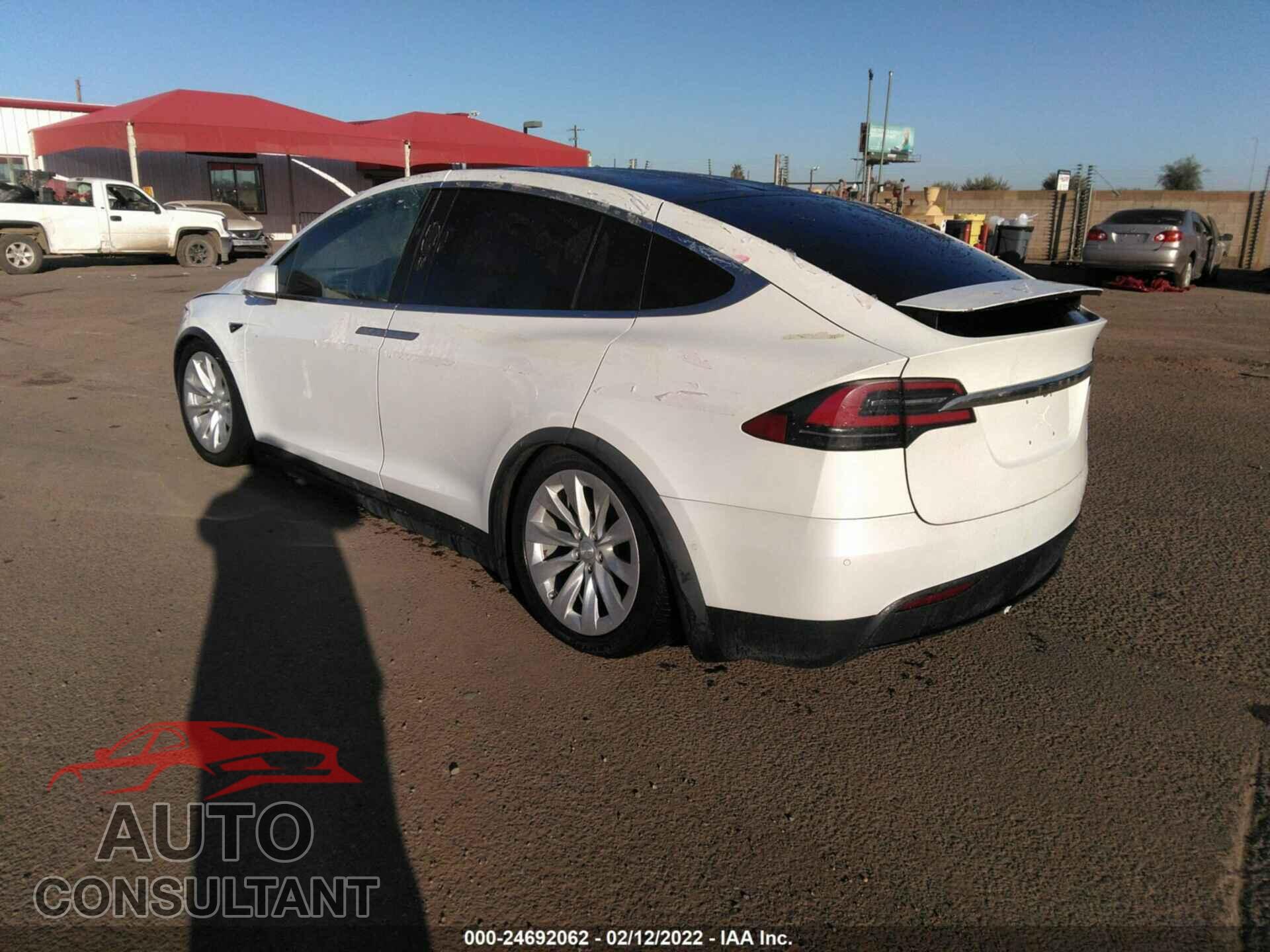 TESLA MODEL X 2017 - 5YJXCBE23HF065126