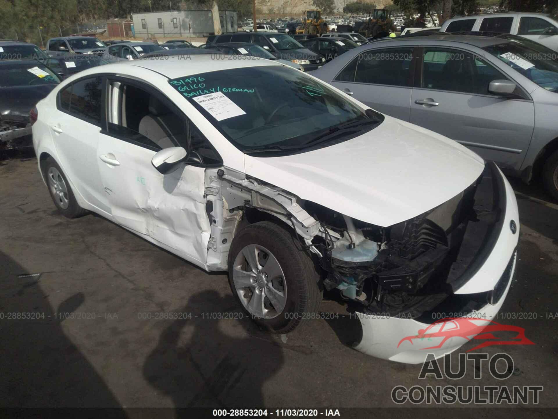 KIA FORTE 2018 - 3KPFK4A74JE271157