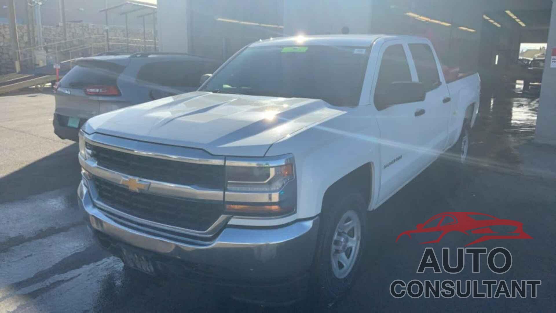 CHEVROLET SILVERADO 1500 2017 - 1GCPCNEC8HF196994