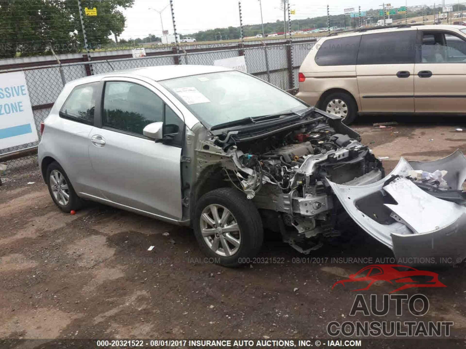 Toyota Yaris 2015 - VNKJTUD36FA024028