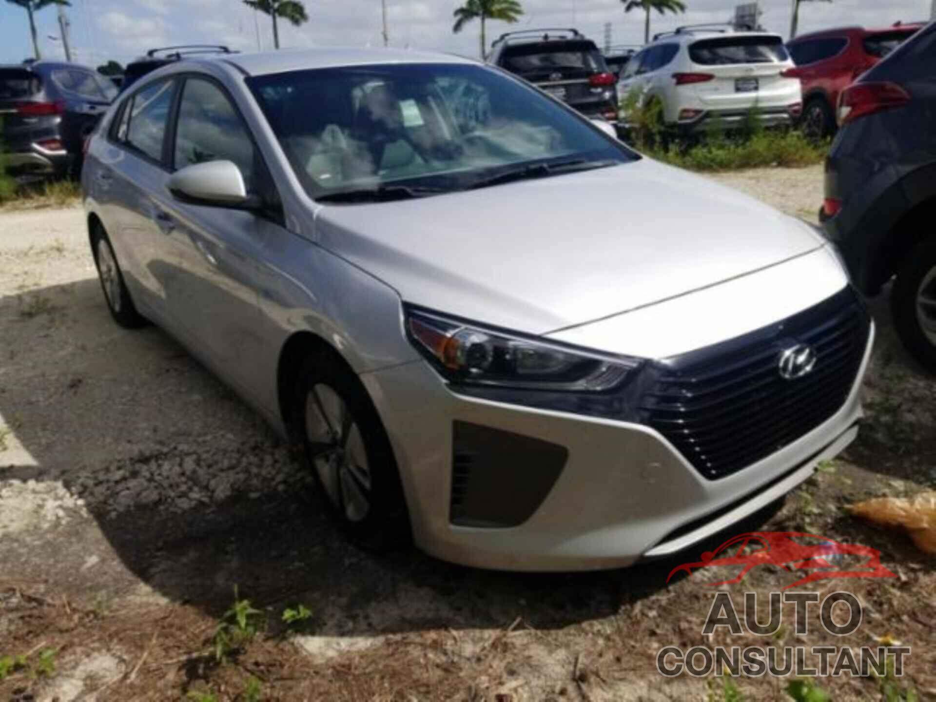 HYUNDAI IONIQ HYBRID 2017 - KMHC65LC2HU046251