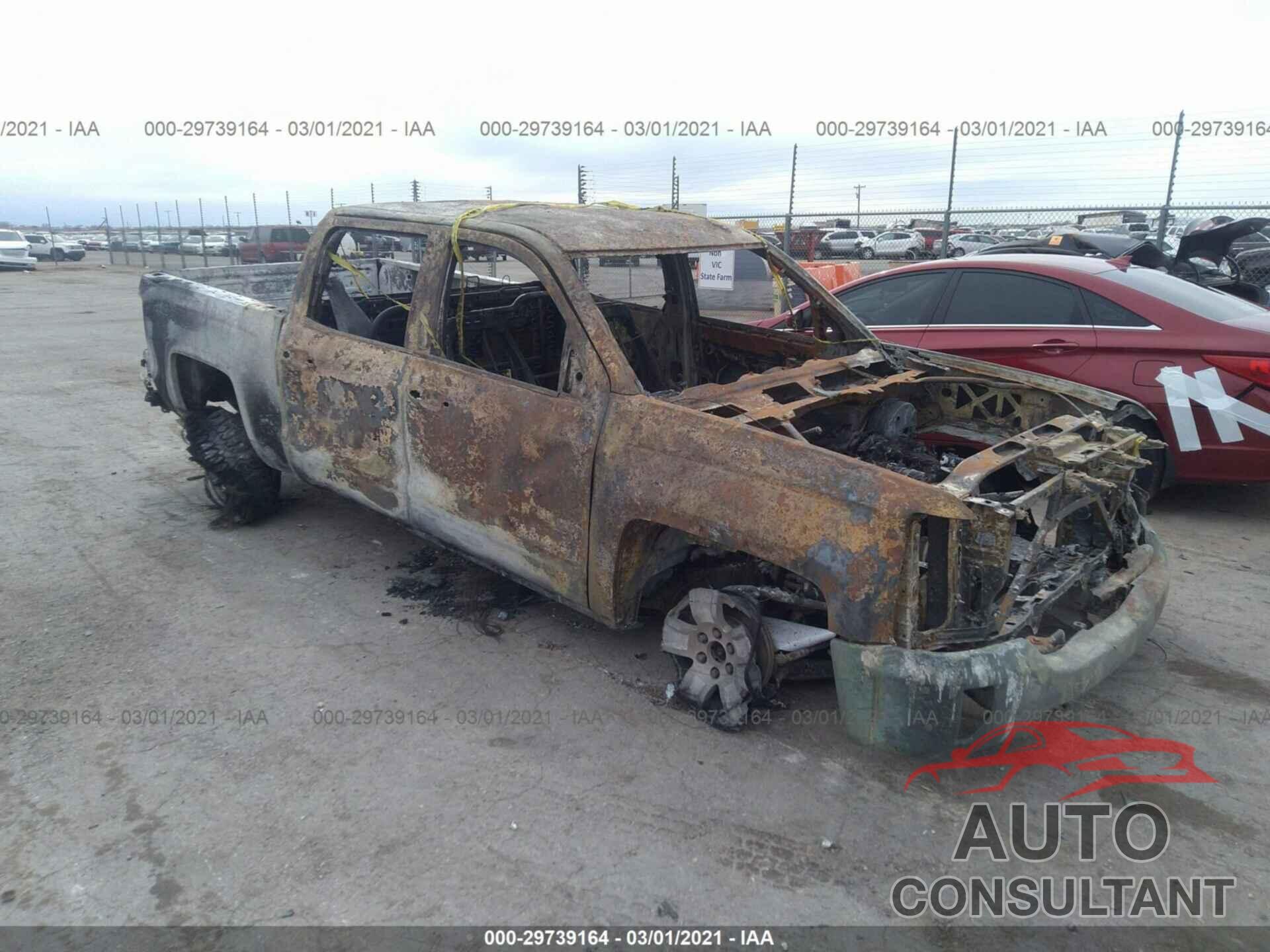 CHEVROLET SILVERADO 1500 2018 - 3GCUKREC7JG391180