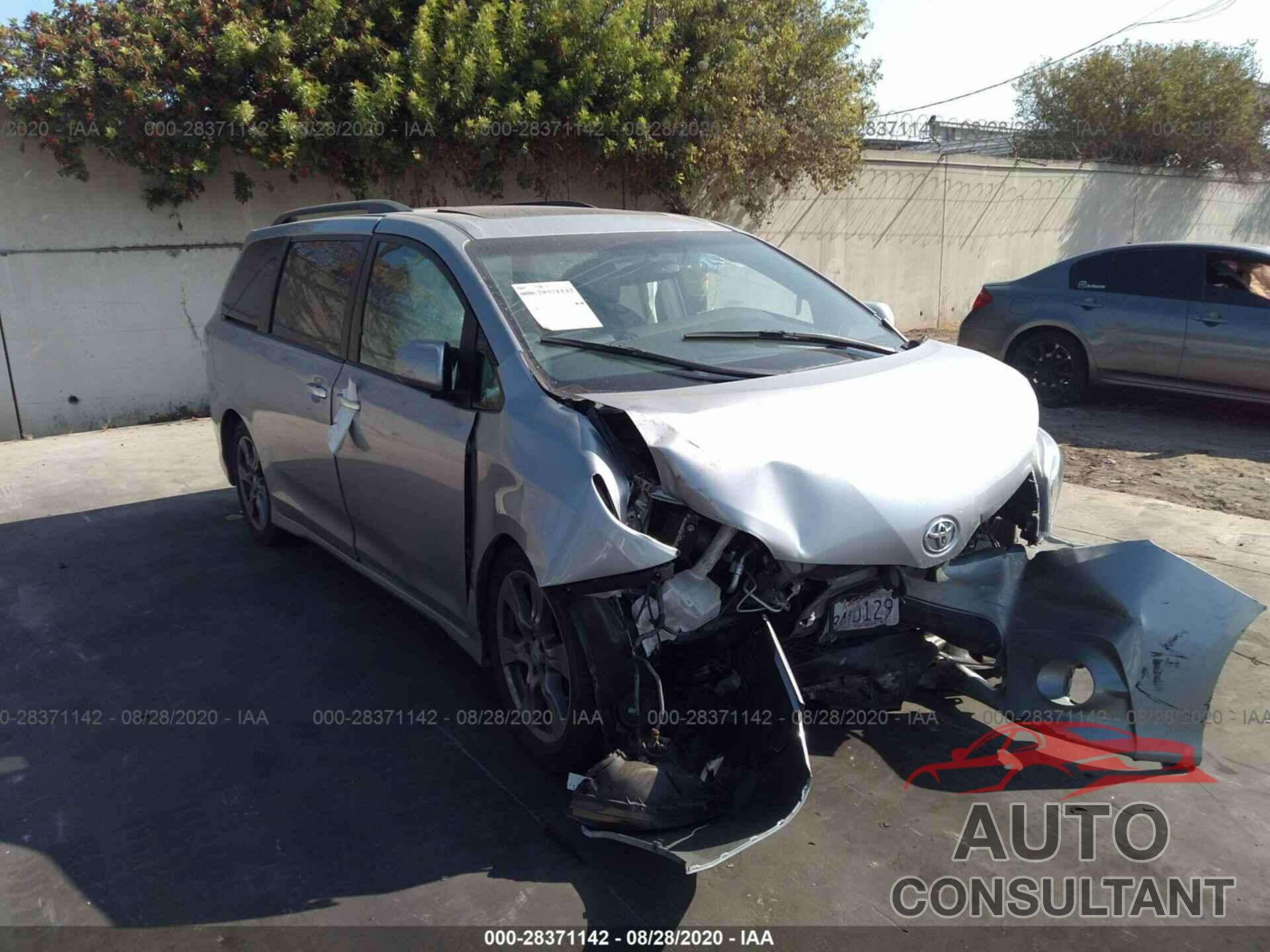 TOYOTA SIENNA 2017 - 5TDXZ3DC9HS864631