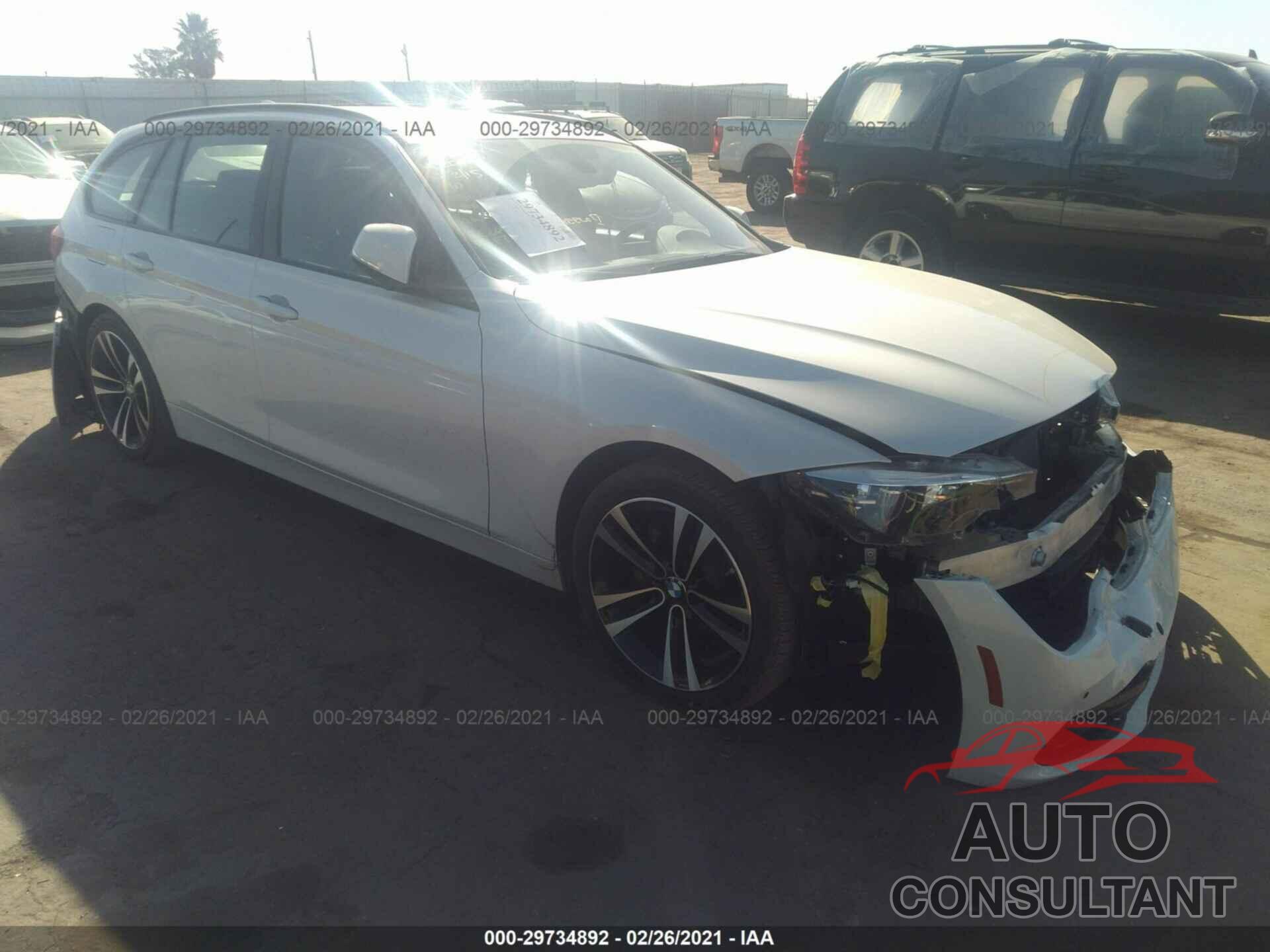 BMW 3 SERIES 2018 - WBA8J1C54JA379459