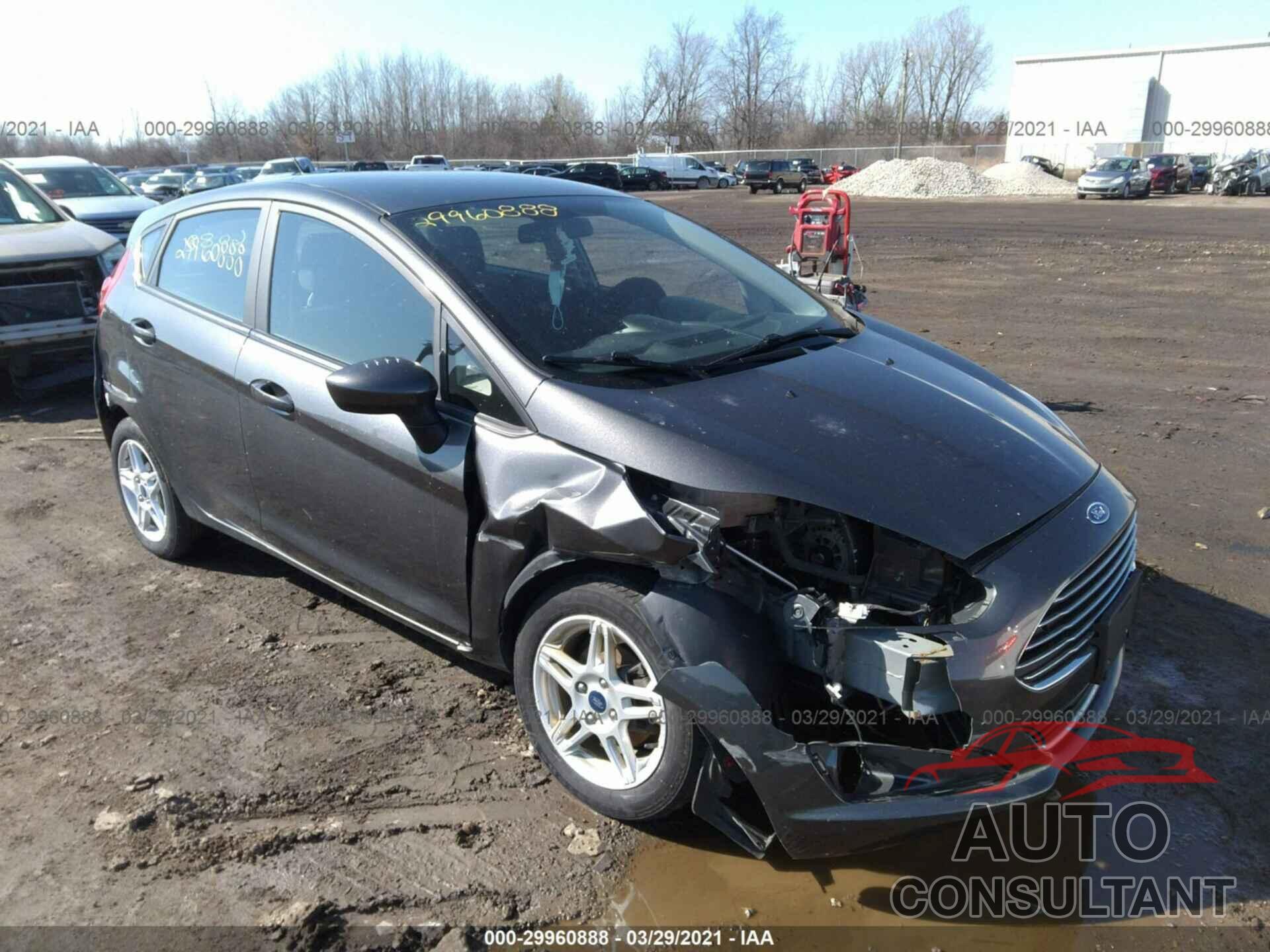 FORD FIESTA 2018 - 3FADP4EJ2JM101180