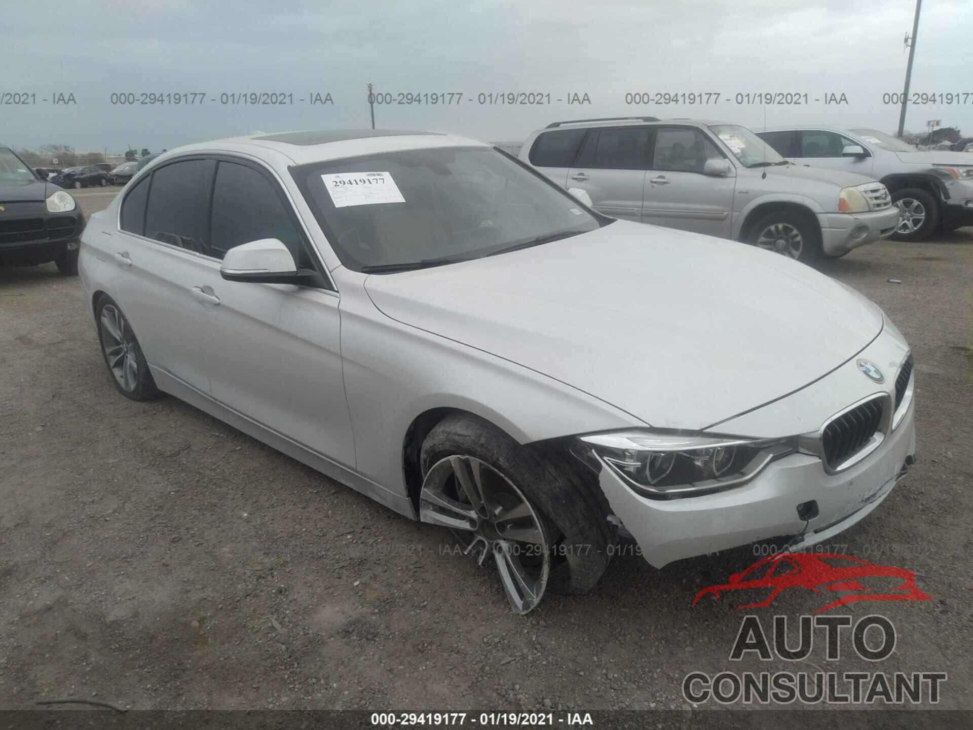 BMW 3 SERIES 2018 - WBA8B9C55JEE82381