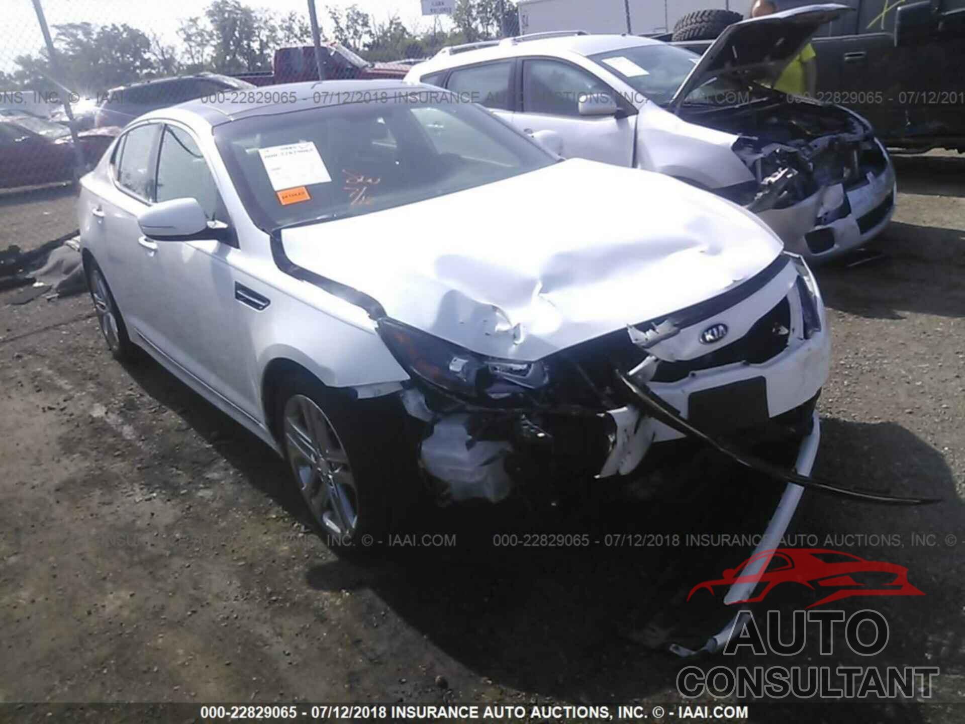 Kia Optima 2013 - 5XXGR4A6XDG113828