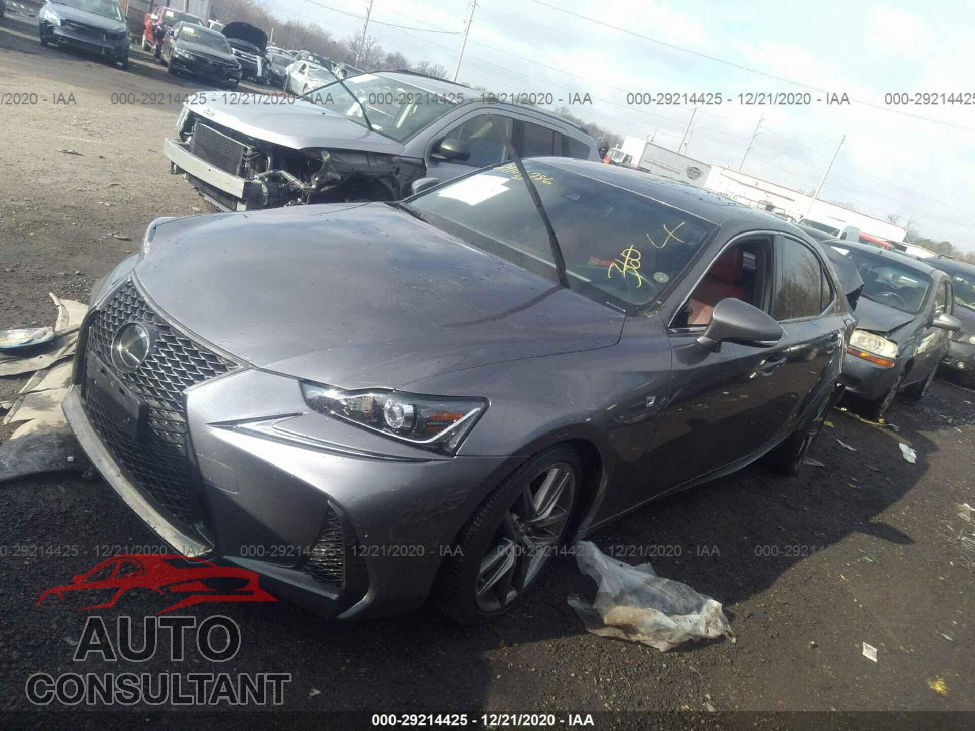 LEXUS IS 2018 - JTHC81D20J5032005