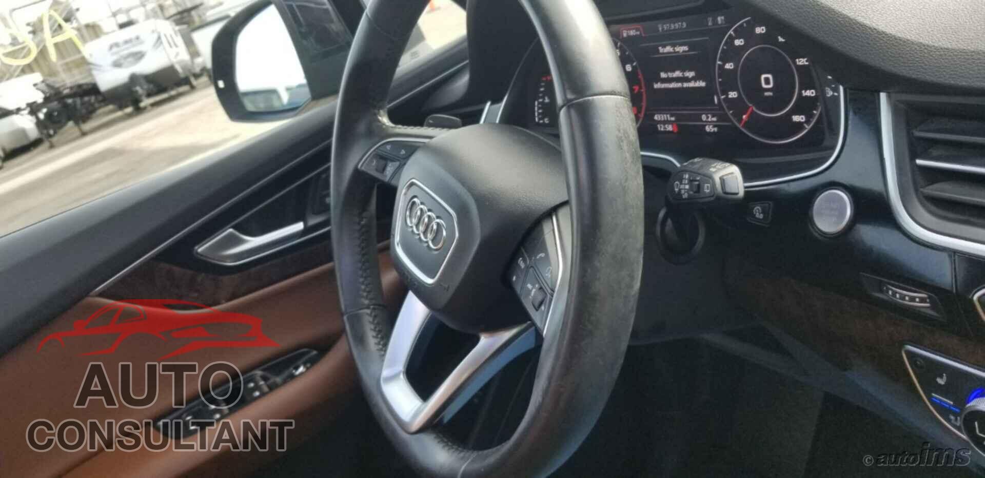 AUDI Q7 2017 - WDDUG6EB8JA402067