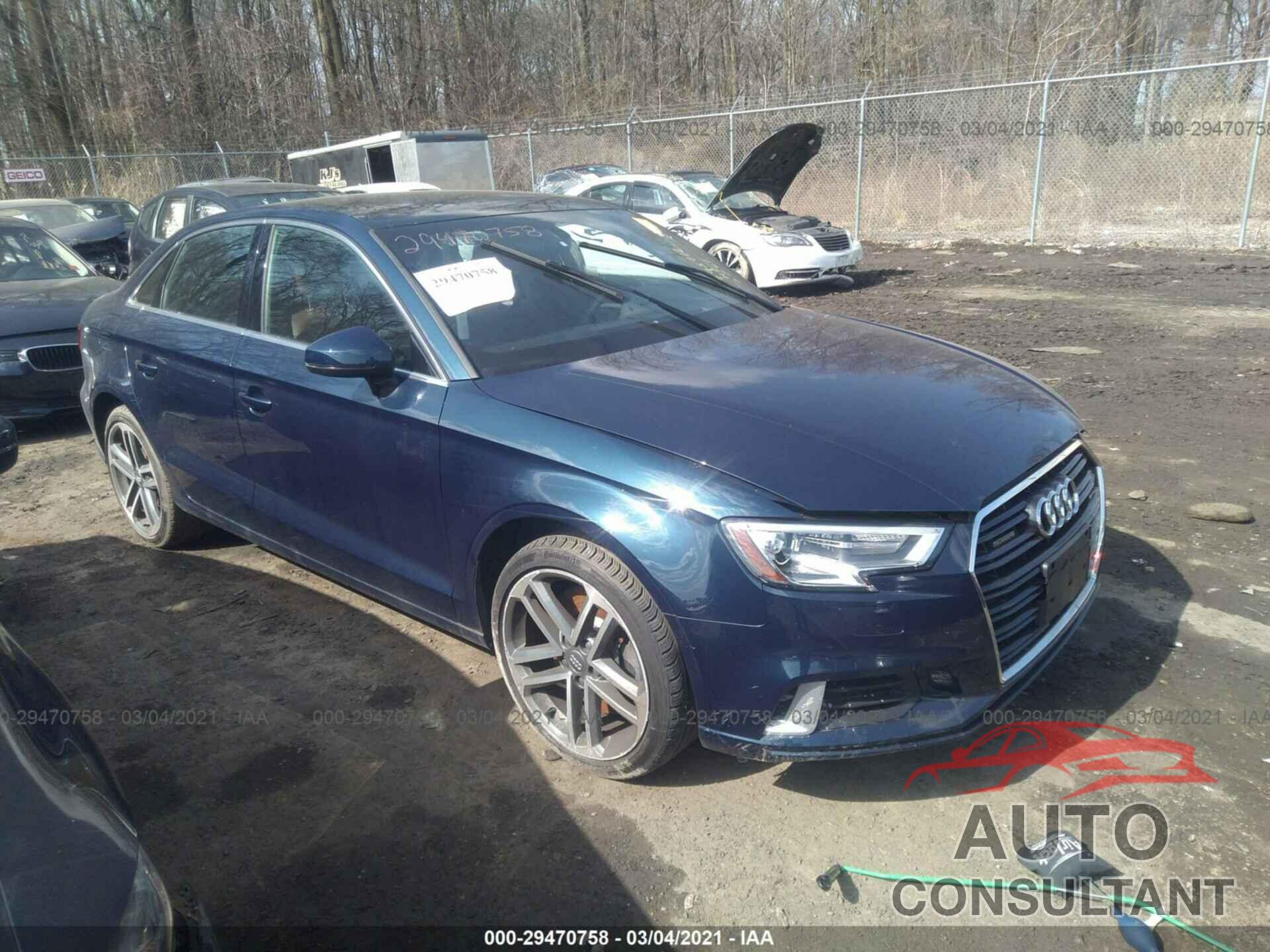 AUDI A3 SEDAN 2019 - WAUBEGFF6K1017863