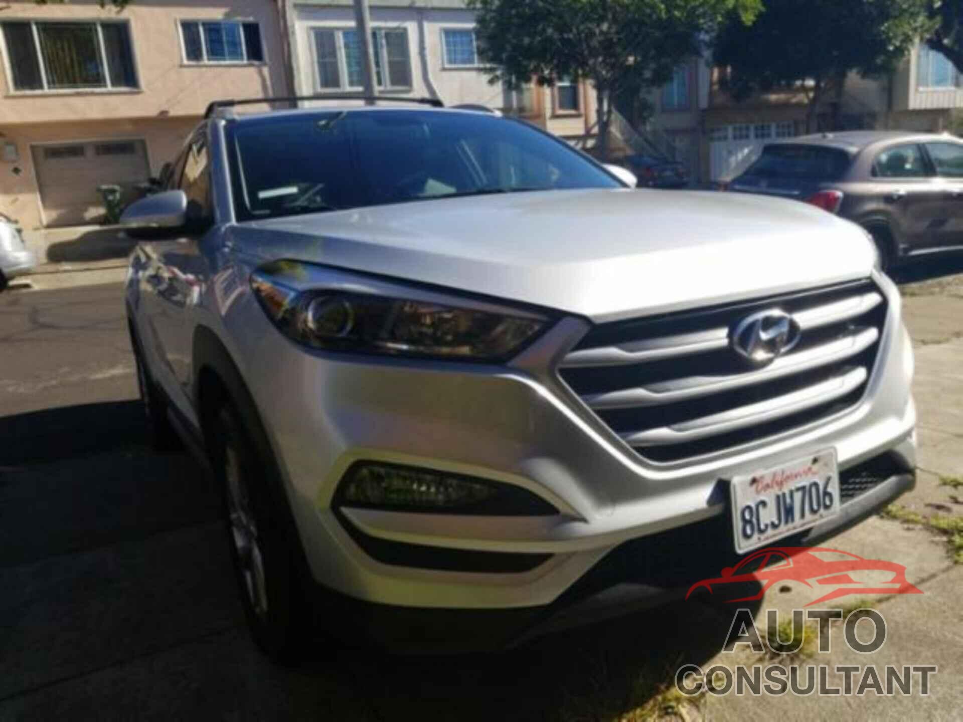 HYUNDAI TUCSON 2017 - KM8J3CA45HU529295