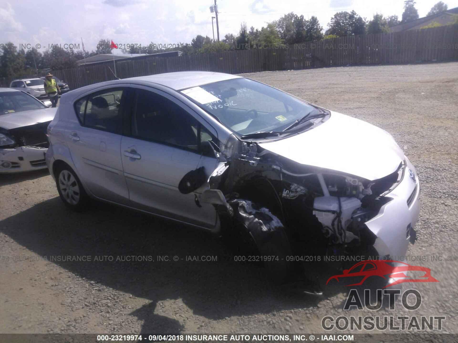 TOYOTA PRIUS C 2012 - JTDKDTB39C1527734