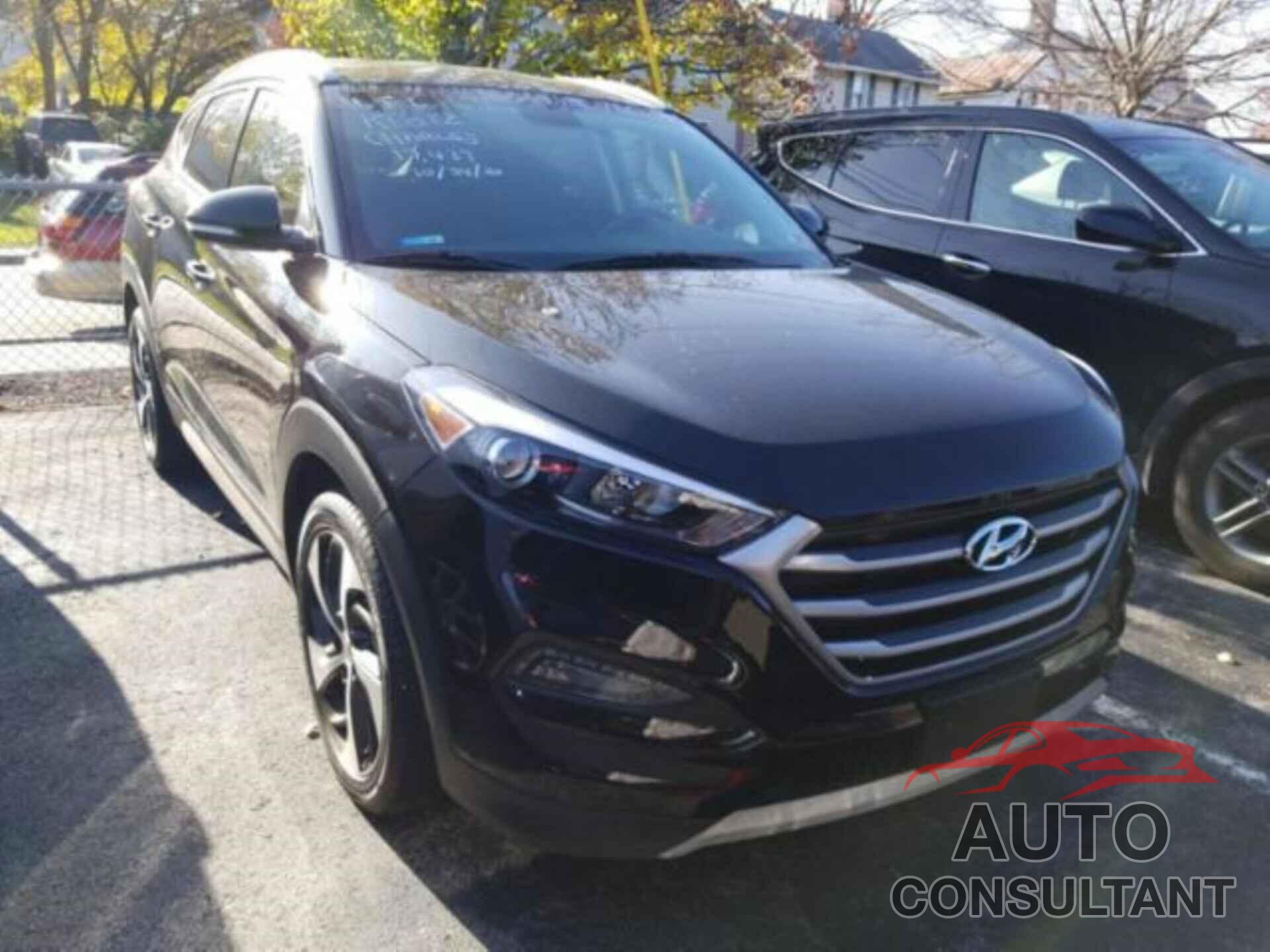 HYUNDAI TUCSON 2017 - KM8J3CA27HU588668
