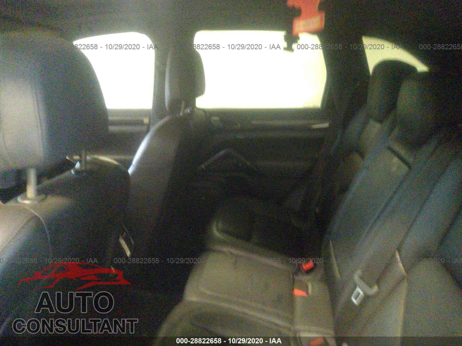 PORSCHE CAYENNE 2017 - WP1AA2A29HKA85612