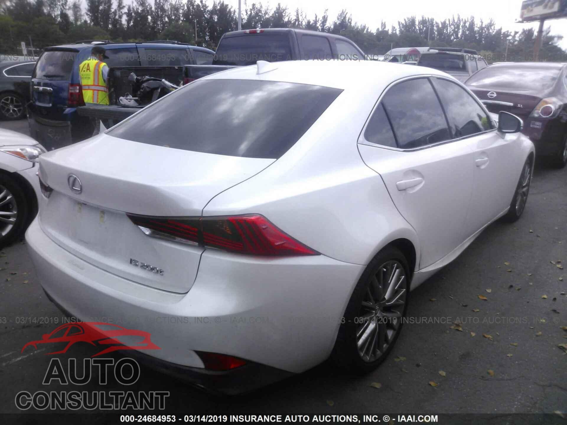 LEXUS IS 2017 - JTHBA1D25H5059789