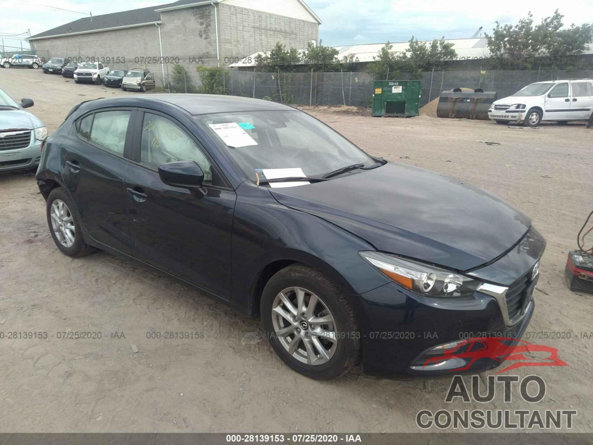 MAZDA MAZDA3 5-DOOR 2018 - 3MZBN1K77JM225523