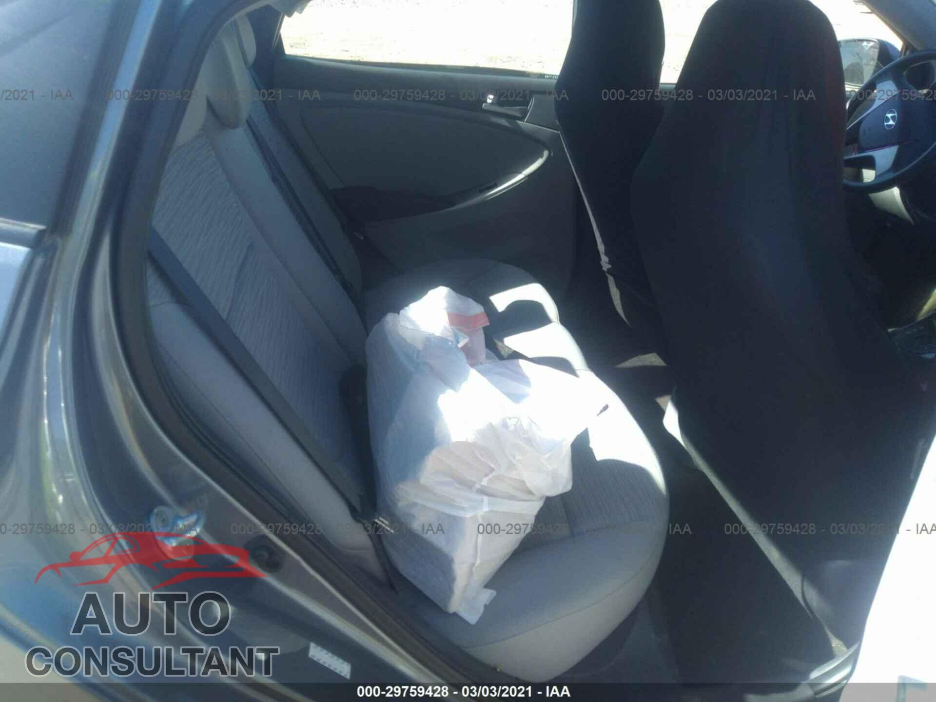 HYUNDAI ACCENT 2017 - KMHCT4AEXHU308282