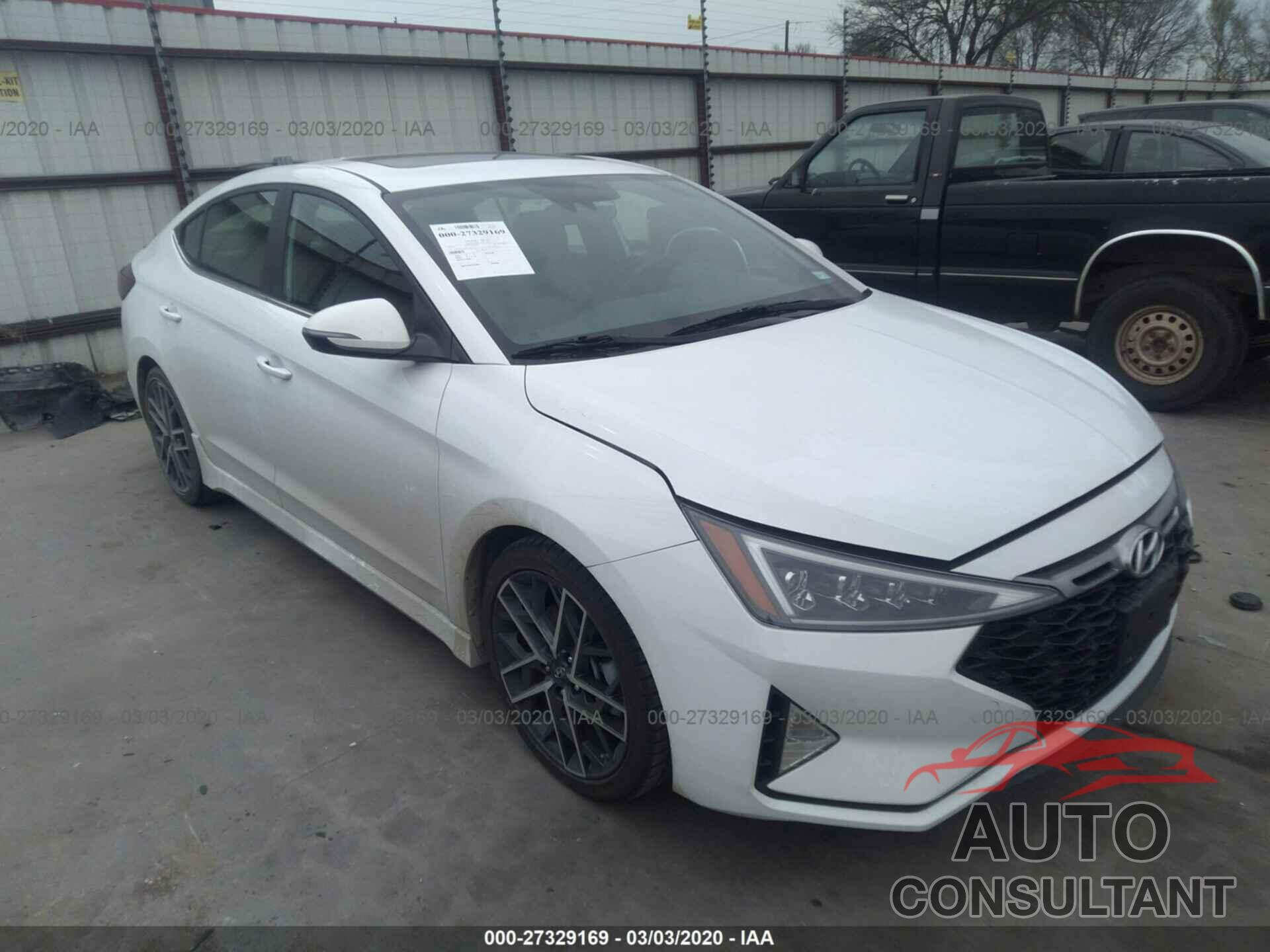 HYUNDAI ELANTRA 2019 - KMHD04LB6KU864015