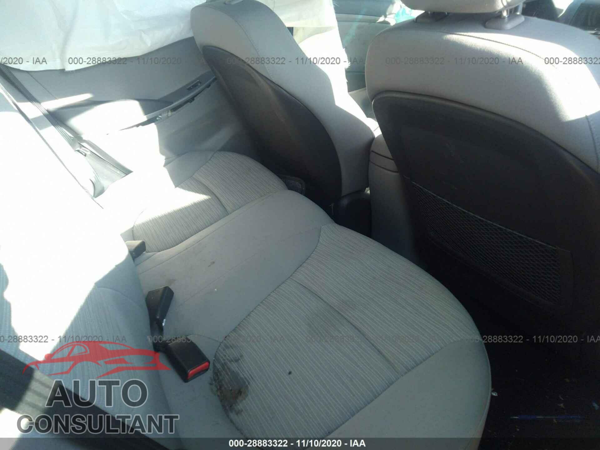 HYUNDAI ACCENT 2017 - KMHCT4AE1HU271638