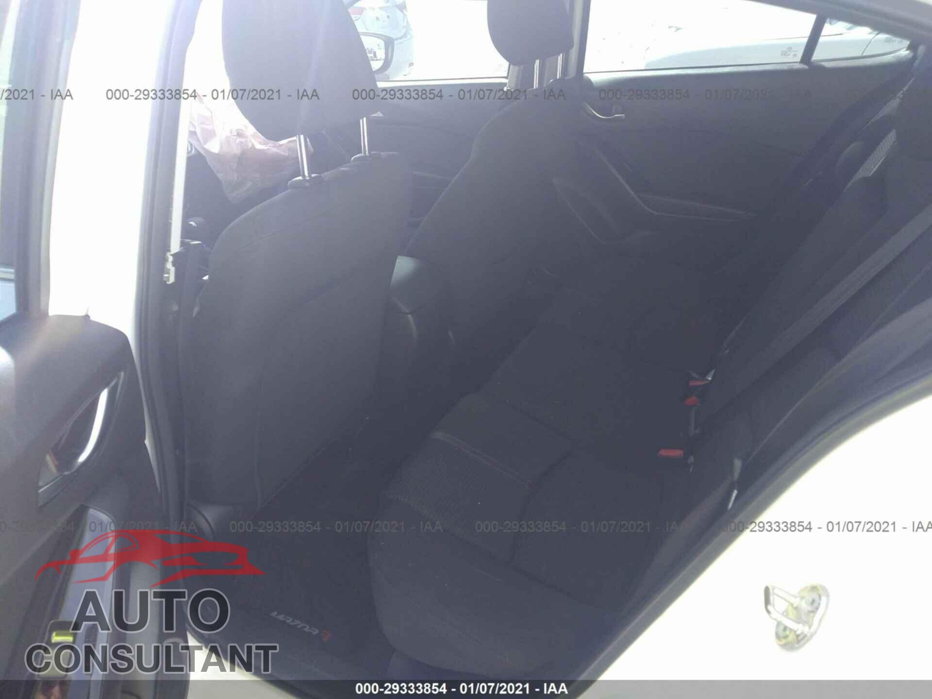 MAZDA MAZDA3 2017 - 3MZBN1U7XHM122927