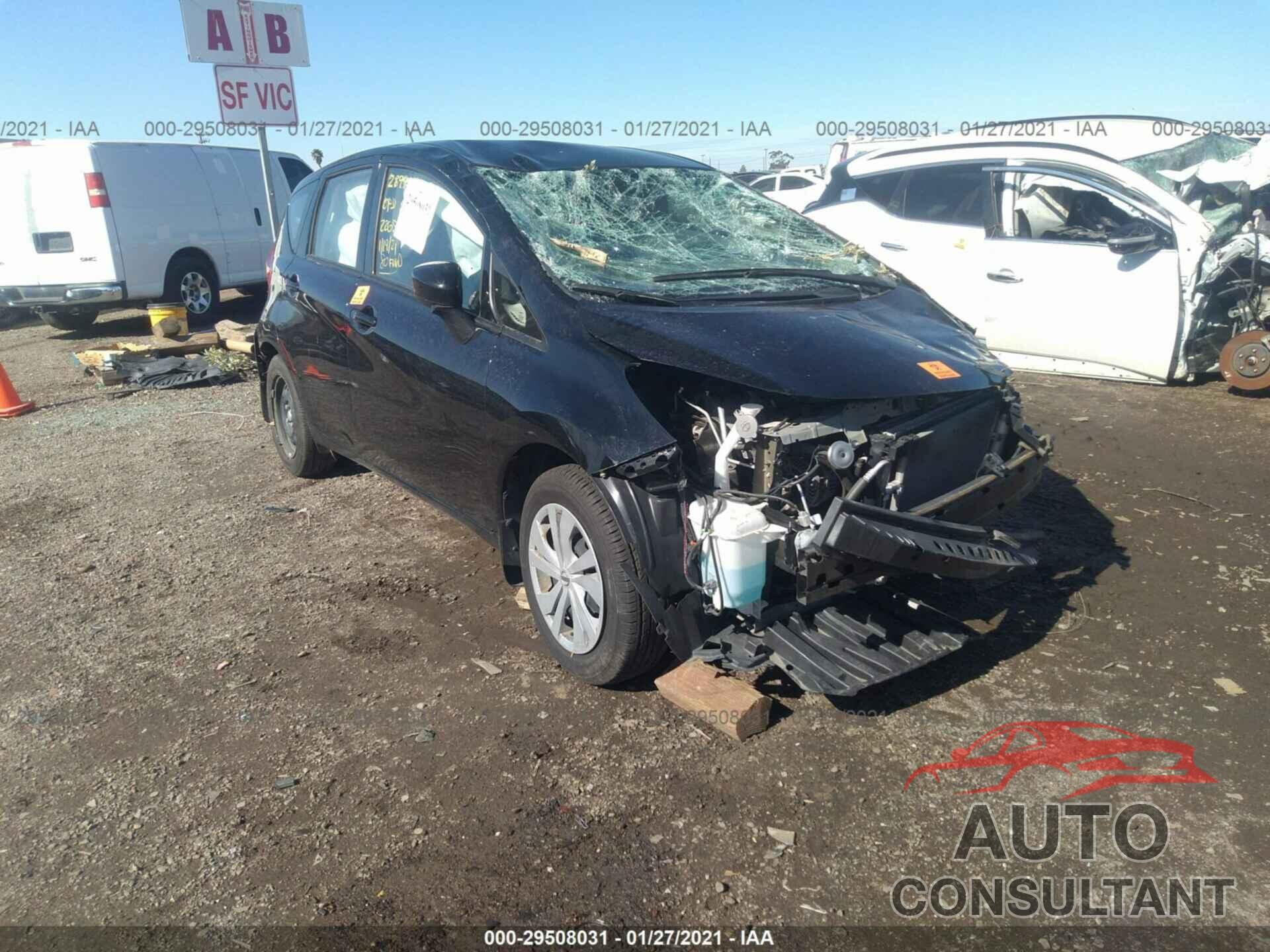 NISSAN VERSA NOTE 2018 - 3N1CE2CP5JL359564