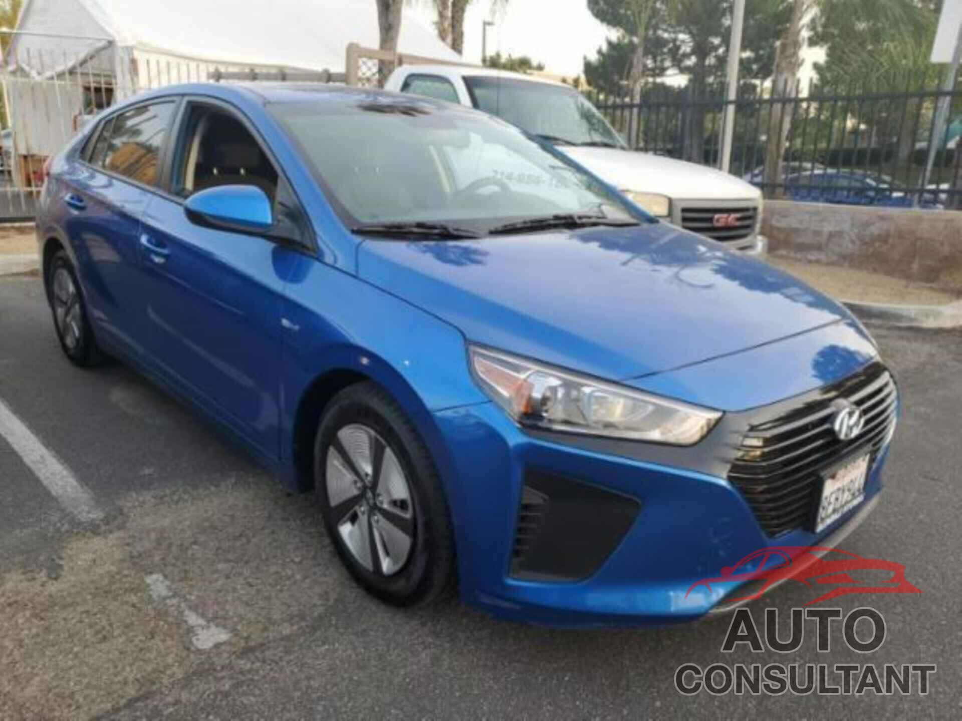 HYUNDAI IONIQ HYBRID 2018 - KMHC65LC6JU101600