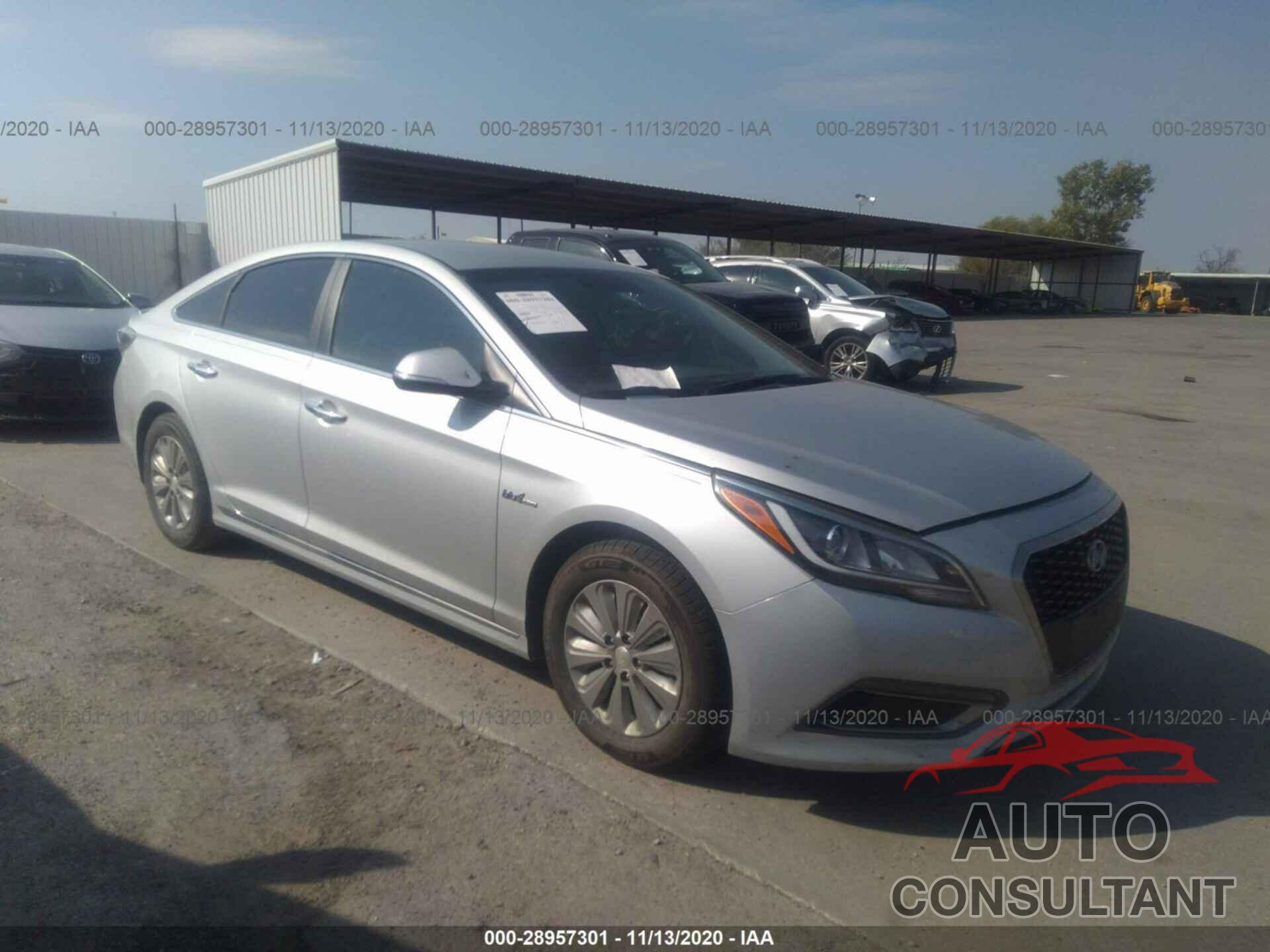 HYUNDAI SONATA HYBRID 2017 - KMHE24L11HA058065