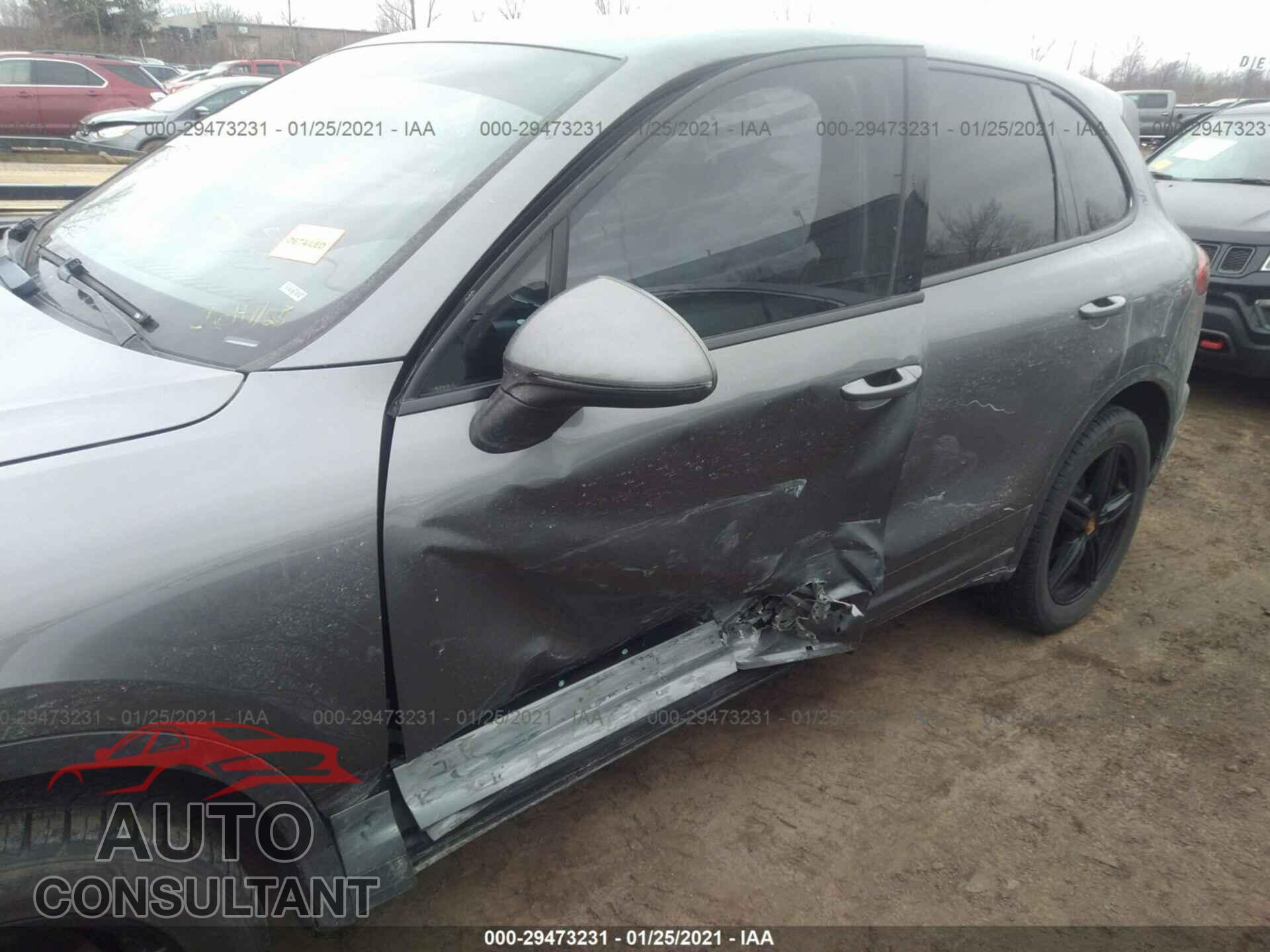 PORSCHE CAYENNE 2016 - WP1AA2A22GKA16131