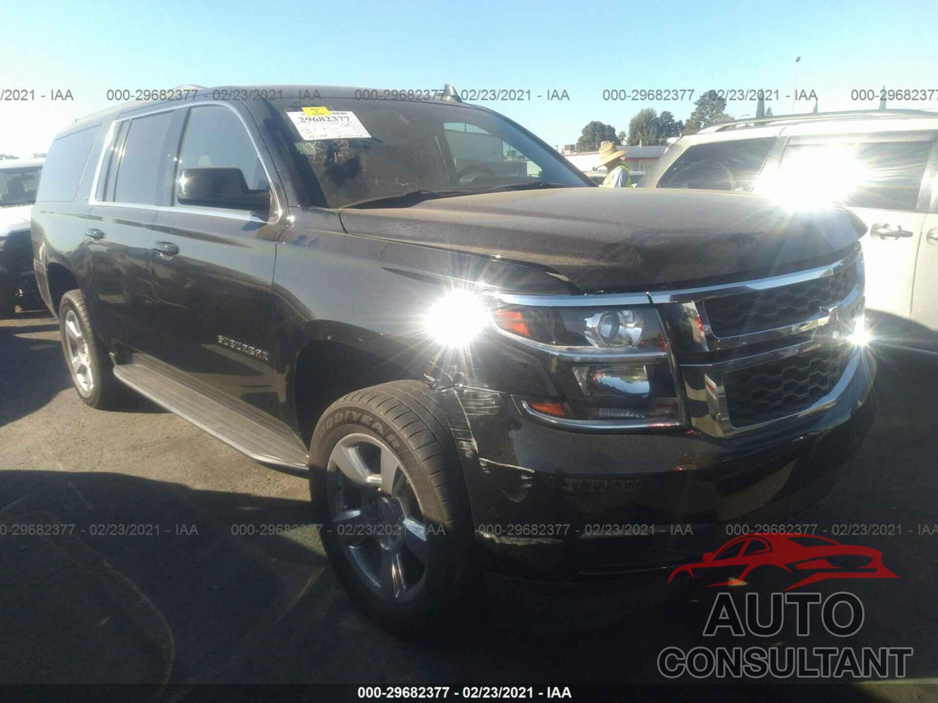 CHEVROLET SUBURBAN 2017 - 1GNSCHKC7HR113299