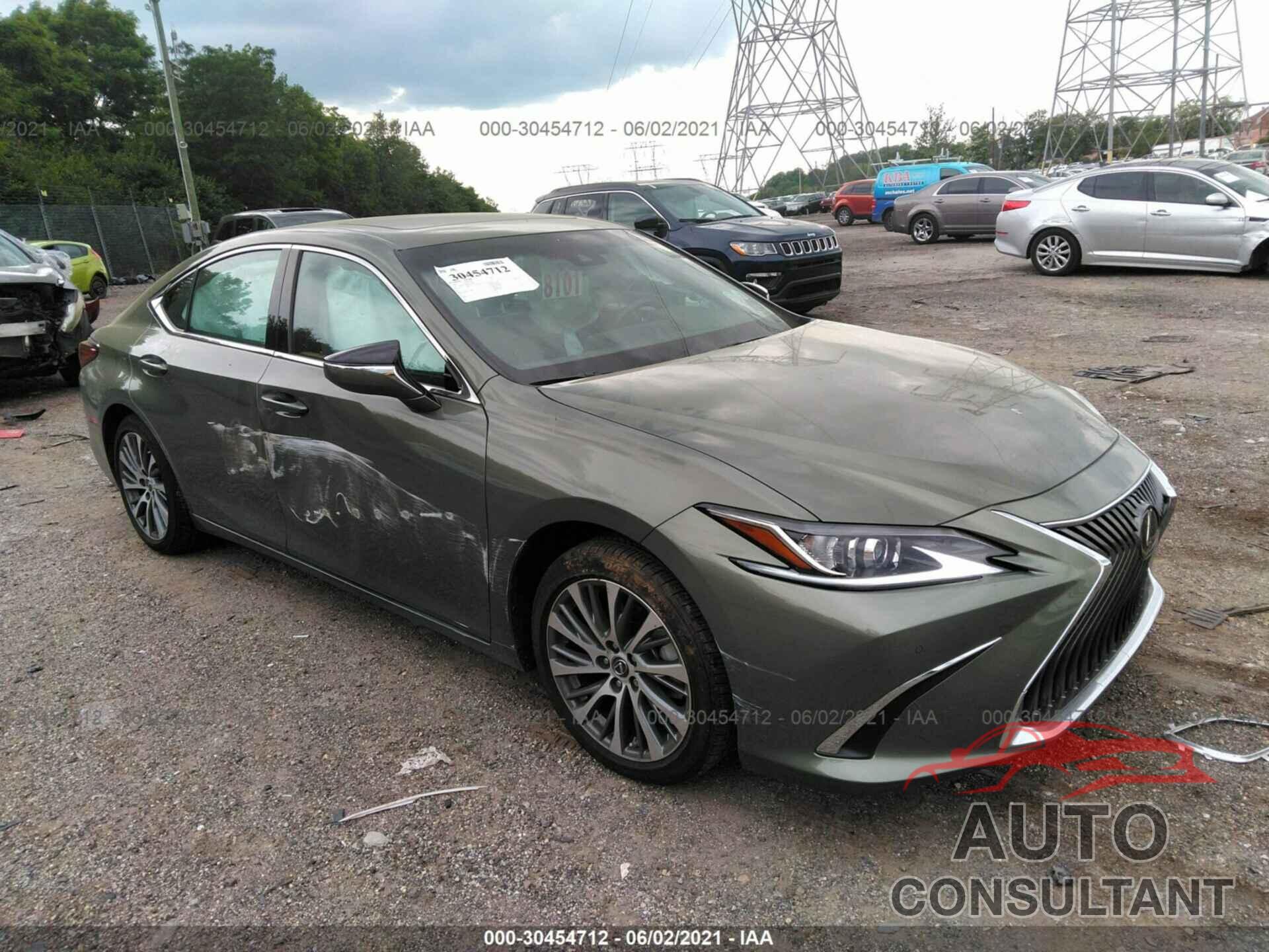 LEXUS ES 2019 - 58ABZ1B18KU045004