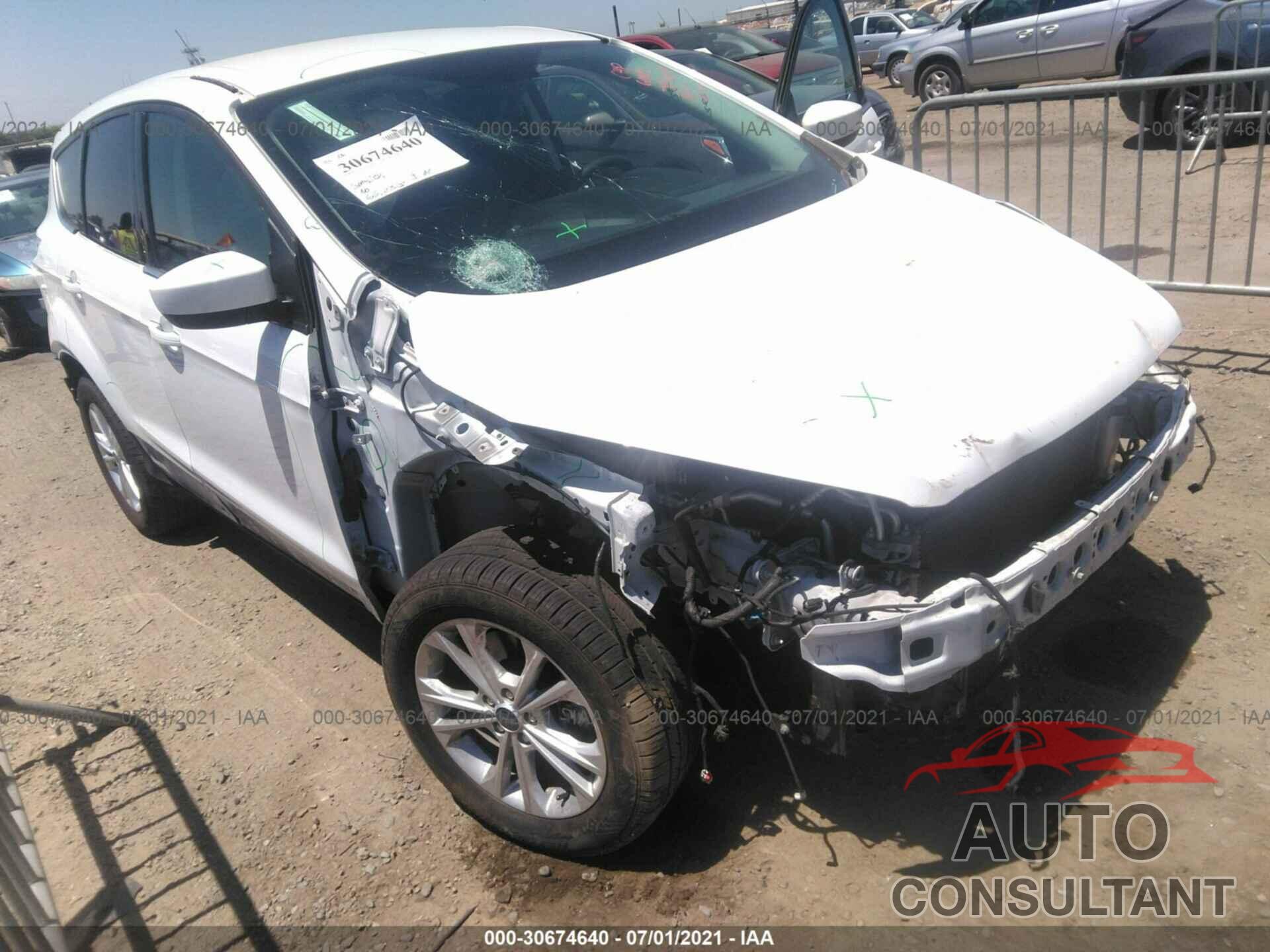 FORD ESCAPE 2019 - 1FMCU9GD1KUB63200