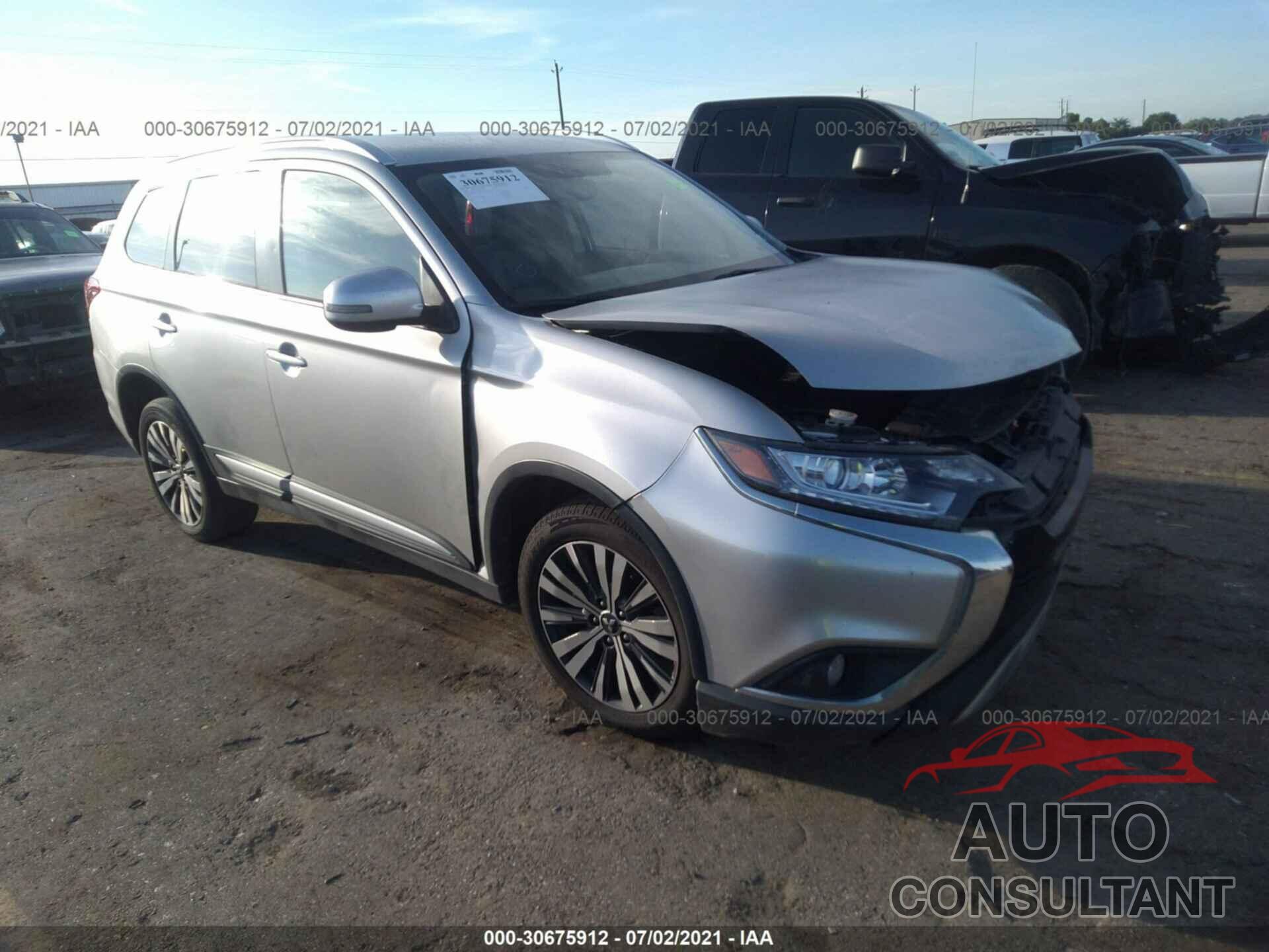 MITSUBISHI OUTLANDER 2019 - JA4AD3A34KZ051576