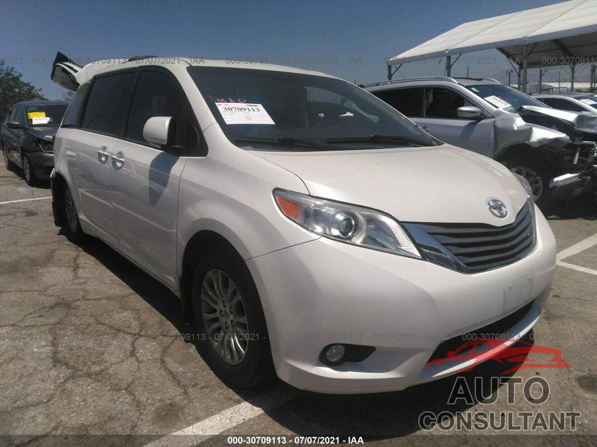 TOYOTA SIENNA 2016 - 5TDYK3DC4GS715521