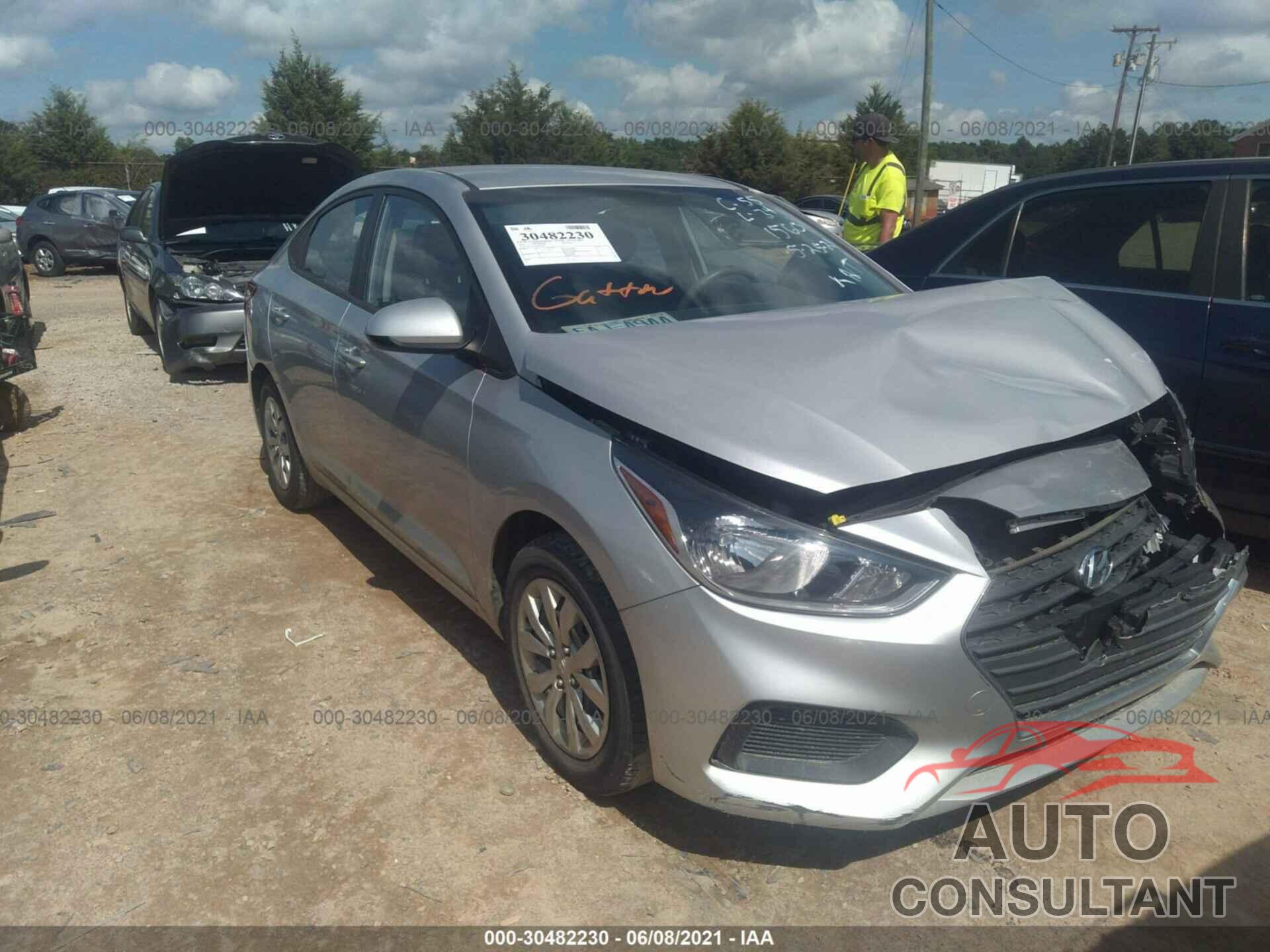 HYUNDAI ACCENT 2018 - 3KPC24A39JE021560