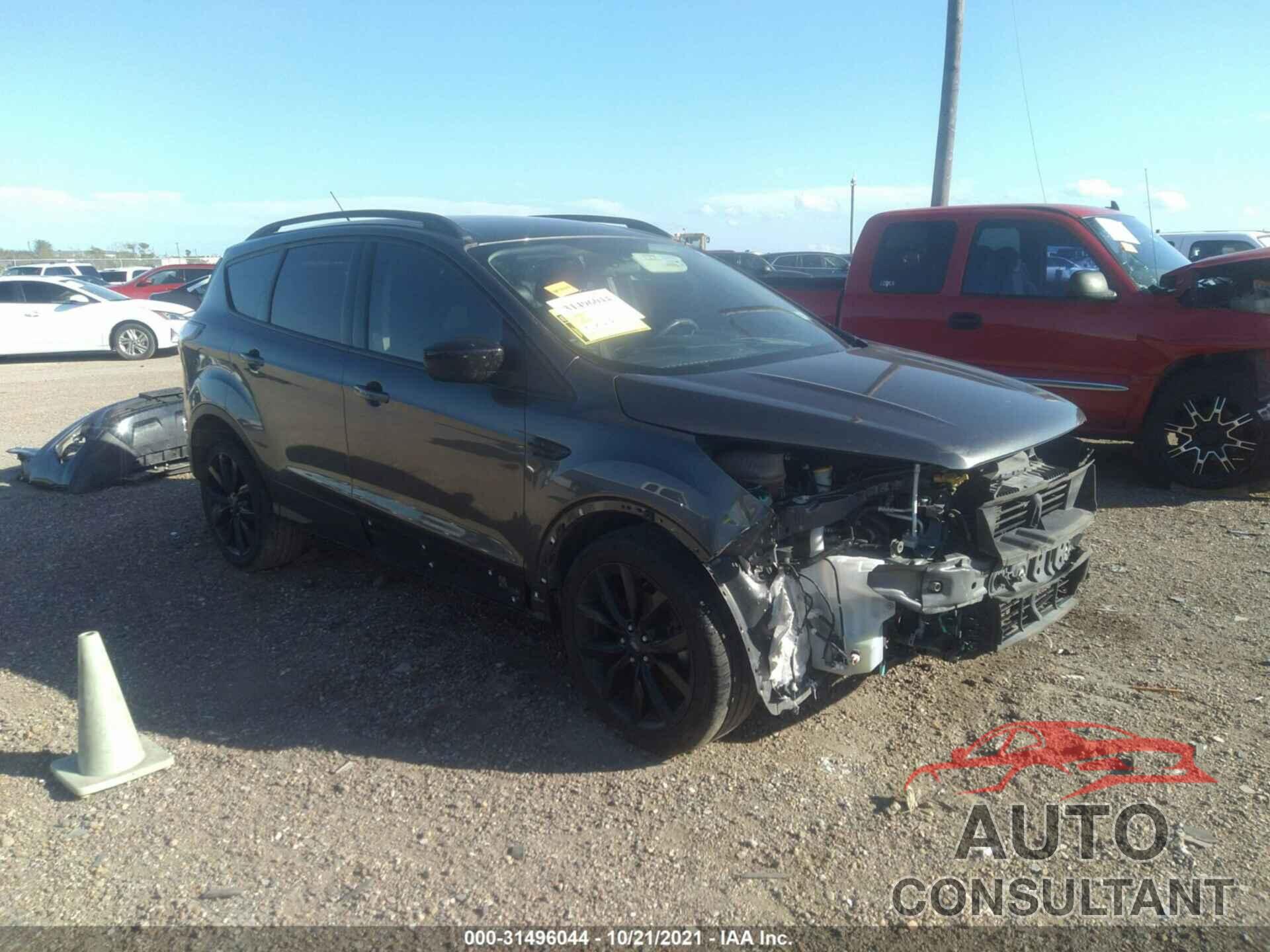 FORD ESCAPE 2017 - 1FMCU0GD0HUD40341