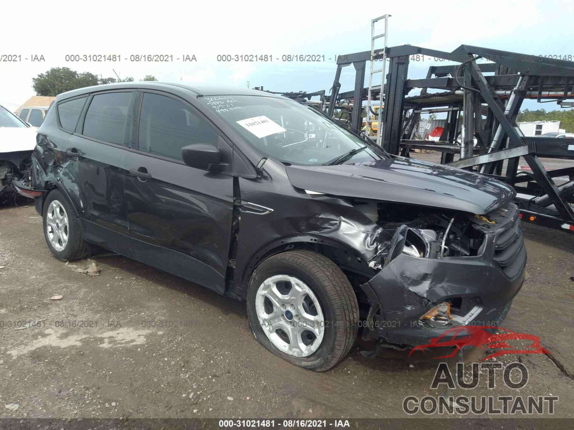FORD ESCAPE 2018 - 1FMCU0F71JUB58827