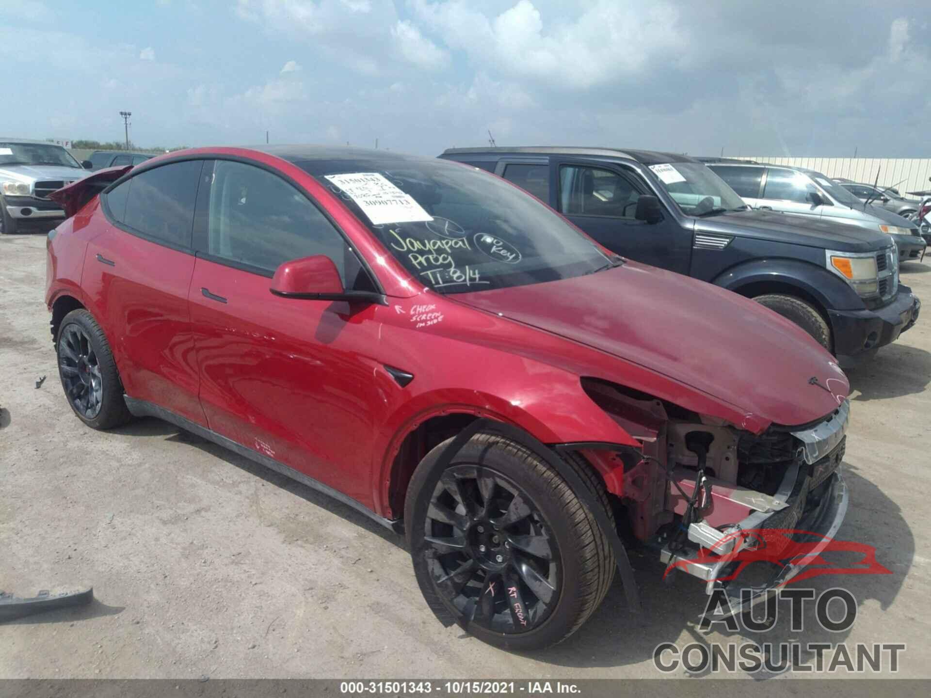 TESLA MODEL Y 2020 - 5YJYGDEE5LF033415
