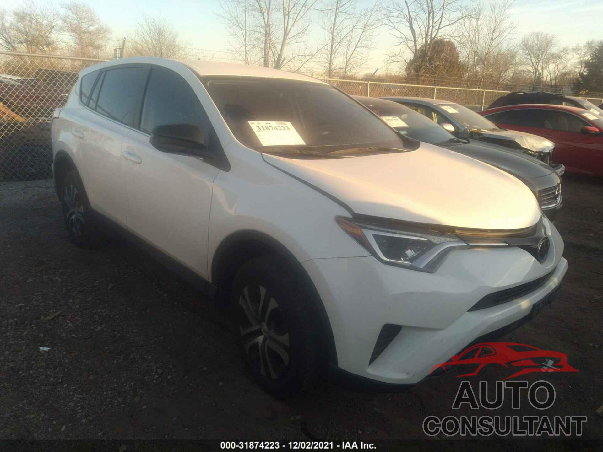 TOYOTA RAV4 2018 - 2T3ZFREV3JW451628