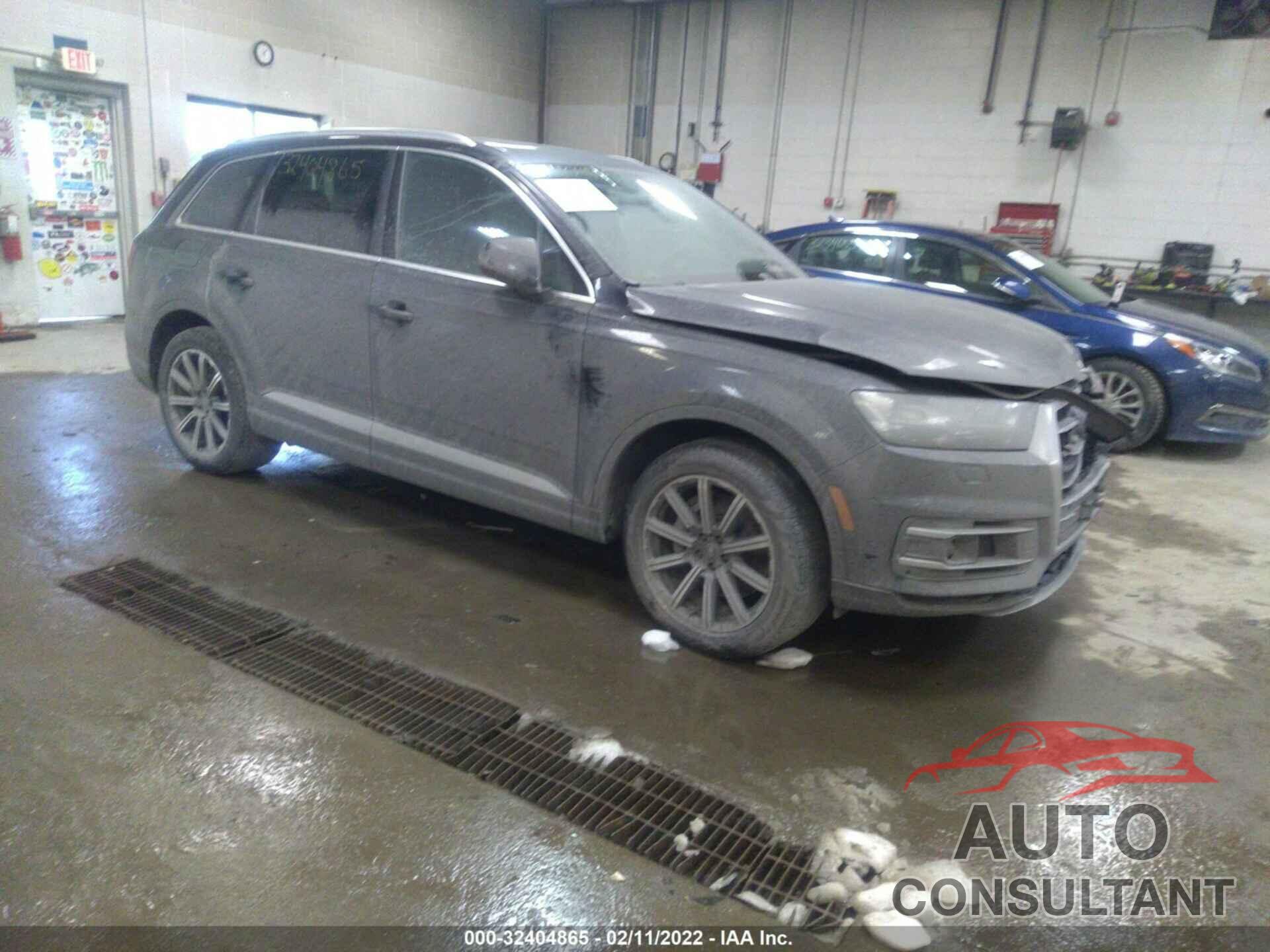 AUDI Q7 2017 - WA1LAAF73HD020133