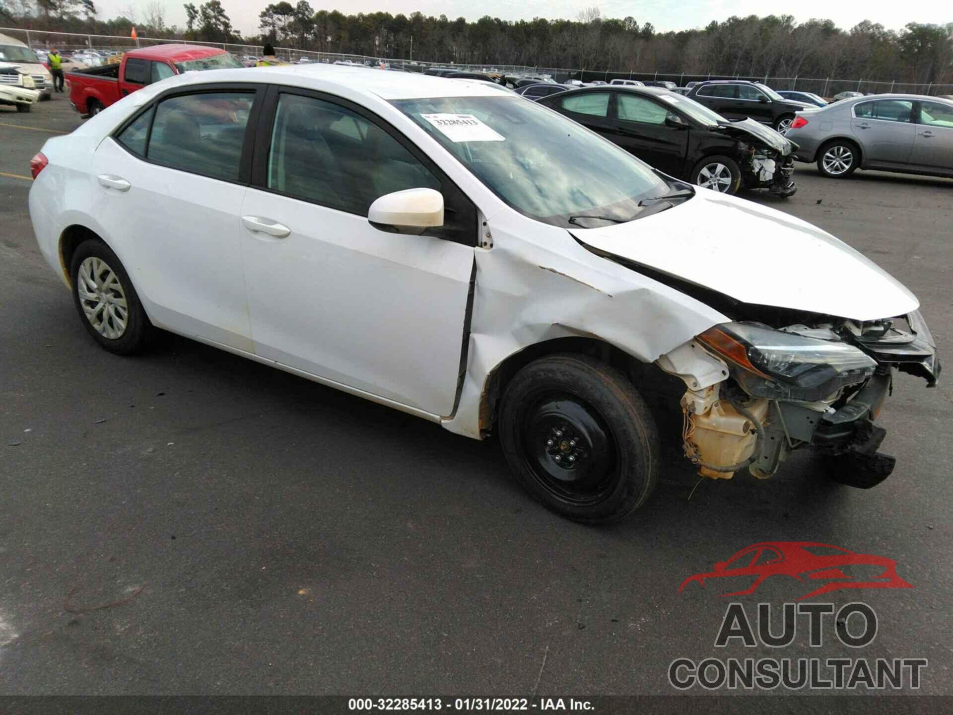 TOYOTA COROLLA 2018 - 5YFBURHE7JP743490